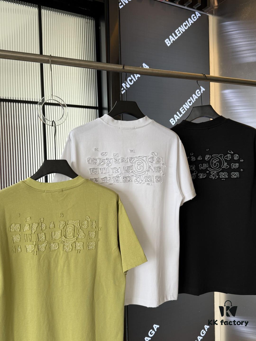 6931a20eccd8ab3d7af96200 Maison Margiela 25SS Spring/Summer New Arrival Embroidered 300g Short Sleeve T-Shirt (Top Tier Version, Distinguished from Standard Stock)