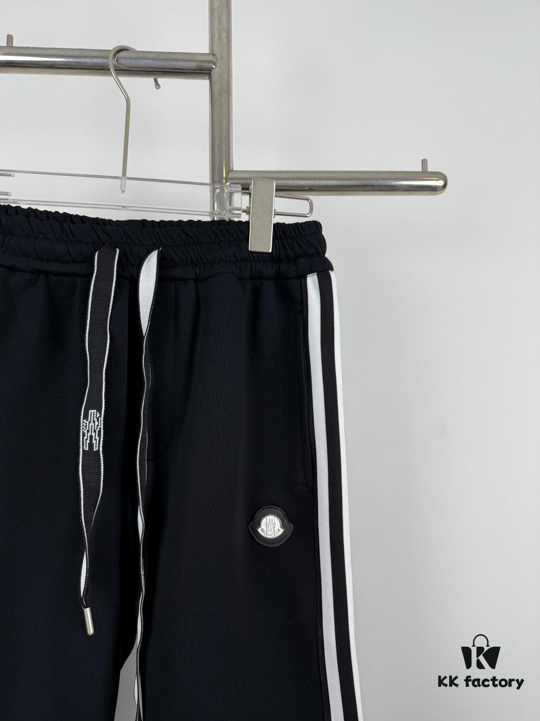 6931a213ccd8ab3d7af96264 New Arrival Moncler Logo Striped Drawstring Straight Leg Sweatpants