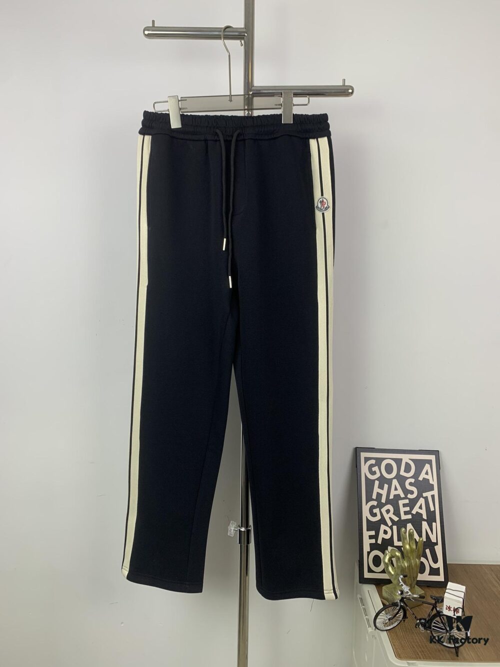 6931a213ccd8ab3d7af9626b New Arrival Moncler Logo-Strip Offset Drawstring Straight Leg Pants, Heavyweight 450g Double-Yarn Composite Fabric Sweatpants