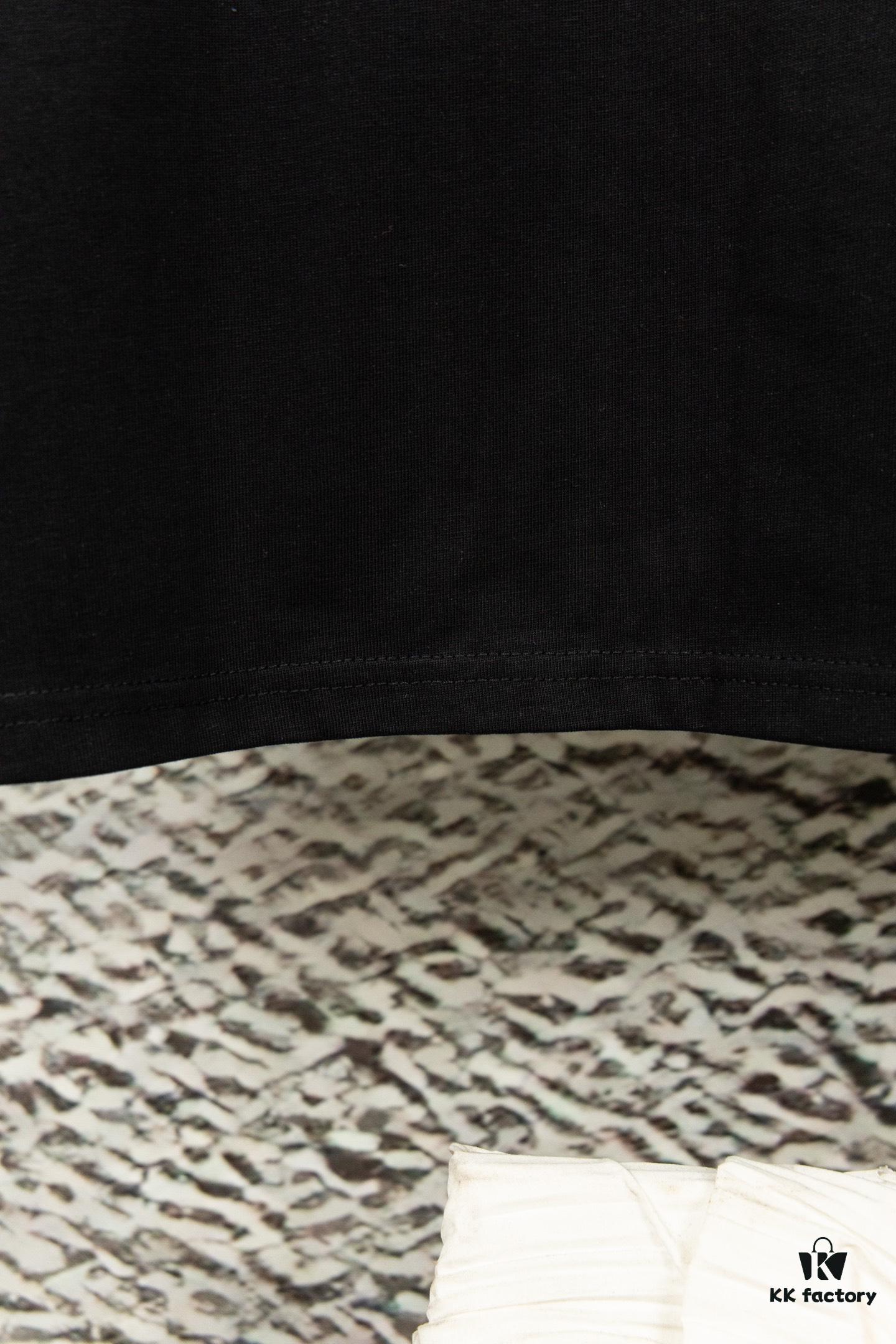 6931a21bccd8ab3d7af96307 Moncler Minimalist Letter Small Logo Print Short Sleeve T-Shirt