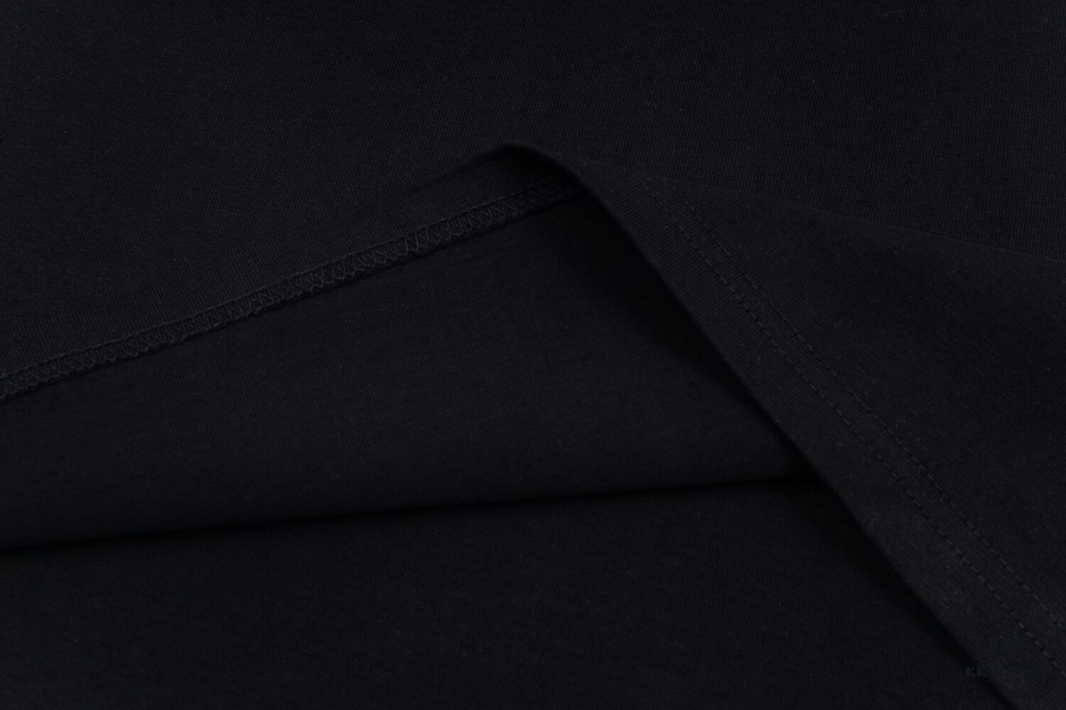 6931a21dccd8ab3d7af9631e Moncler Minimalist Letter Logo Print Short Sleeve T-Shirt