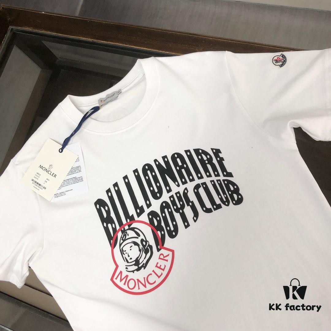 6931a224ccd8ab3d7af963af Moncler 25SS Summer New Arrival Round Neck Short-Sleeve T-Shirt, 270g Heavyweight Premium Cotton Fabric, Perfect Texture and Feel, Slim Fit Tailoring, Clean and Sharp Design, Highly Fashionable, Exquisite Stitching, Excellent Silhouette, Superior Breathability, Effortlessly Suitable for All Age Groups, Essential Wardrobe Staple for Men