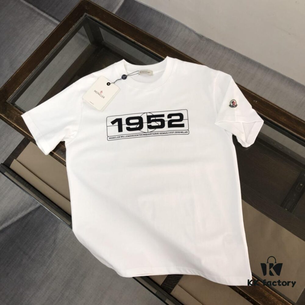 6931a225ccd8ab3d7af963b5 Moncler 25SS Summer New Arrival Round Neck Short-Sleeve T-Shirt, 270g Premium Heavyweight Cotton Fabric with Excellent Hand Feel and Texture, Slim Fit Tailoring, Clean and Sharp Design, Stylish and Attractive, Exquisite Stitching, Outstanding Silhouette, Highly Breathable, Easy to Wear for All Ages, an Essential Wardrobe Piece for Men