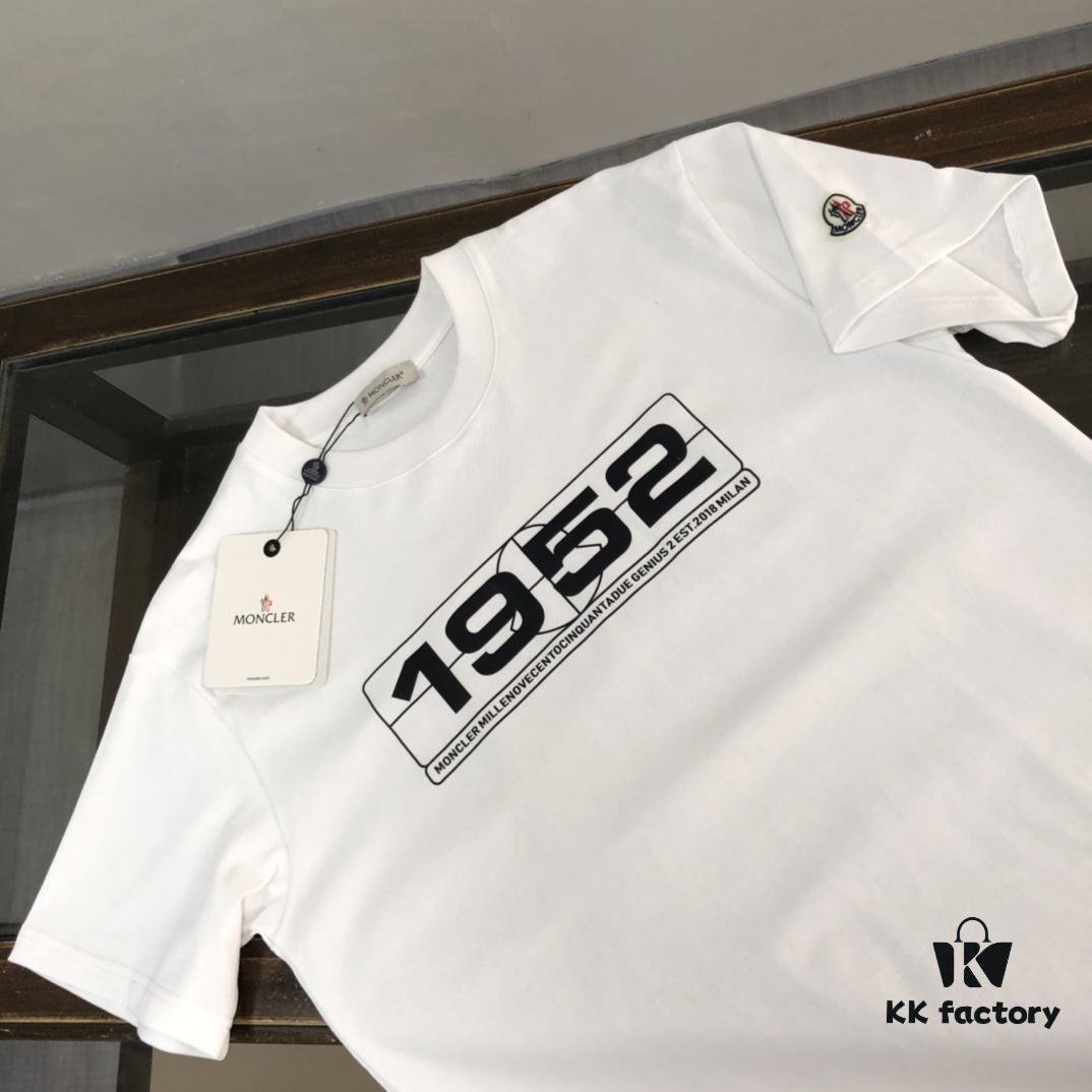 6931a225ccd8ab3d7af963b7 Moncler 25SS Summer New Arrival Round Neck Short-Sleeve T-Shirt, 270g Premium Heavyweight Cotton Fabric with Excellent Hand Feel and Texture, Slim Fit Tailoring, Clean and Sharp Design, Stylish and Attractive, Exquisite Stitching, Outstanding Silhouette, Highly Breathable, Easy to Wear for All Ages, an Essential Wardrobe Piece for Men
