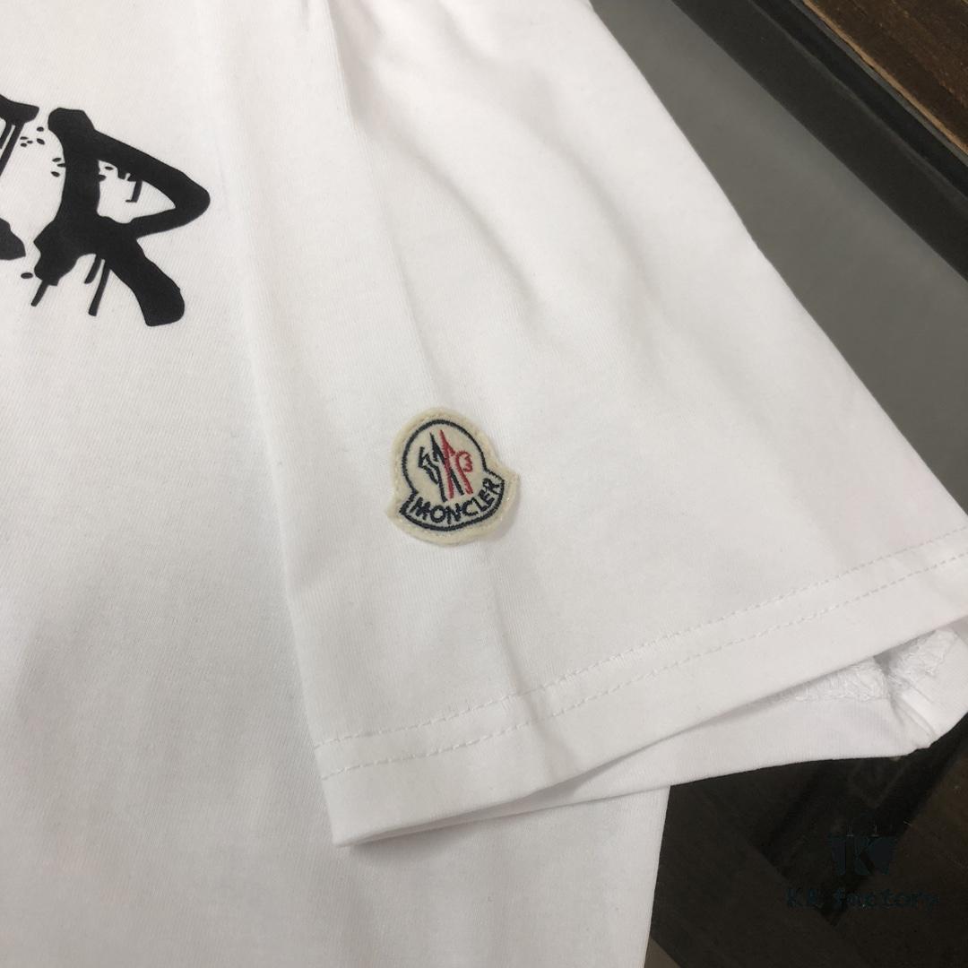 6931a22accd8ab3d7af9641d MONCLER Men's 25SS Summer New Arrival Round Neck Short-Sleeve T-Shirt, 270g Premium Cotton Fabric, Slim Fit Design, High-Quality Craftsmanship, Breathable and Stylish Essential Wardrobe Piece