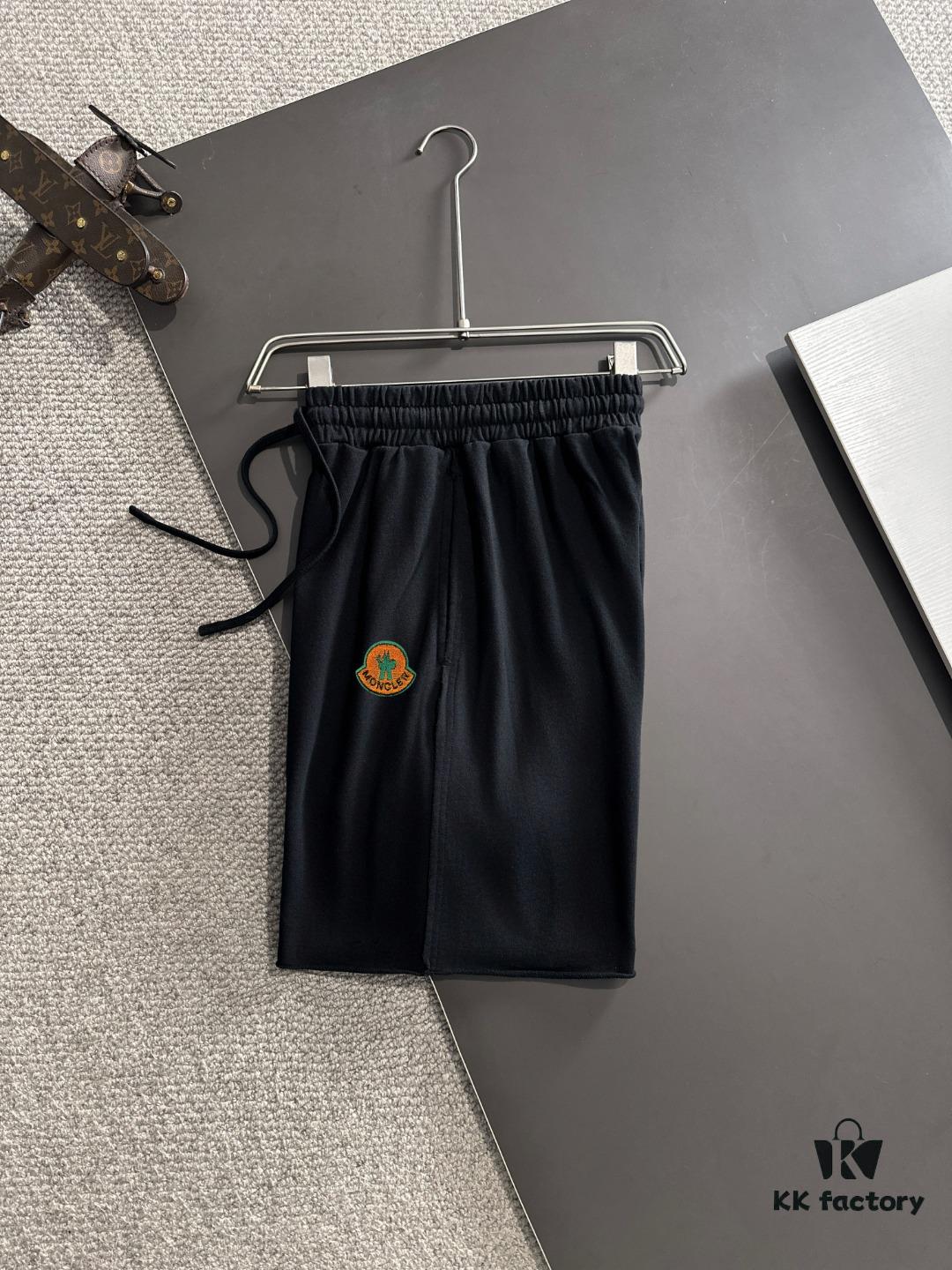 6931a240ccd8ab3d7af9652a High-End Moncler 2025 Spring/Summer New Elastic Waist Casual Solid Color Loose Shorts