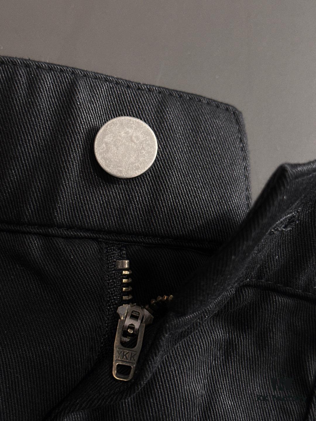 6931a244ccd8ab3d7af9656b Moncler 2025 Spring/Summer New Elastic Waist Casual Pants, Lightweight Custom Fabric from Cabinet, Highly Breathable and Comfortable, Exquisite Details, Brand Design Concept Reflecting High Quality, Soft and Delicate Touch