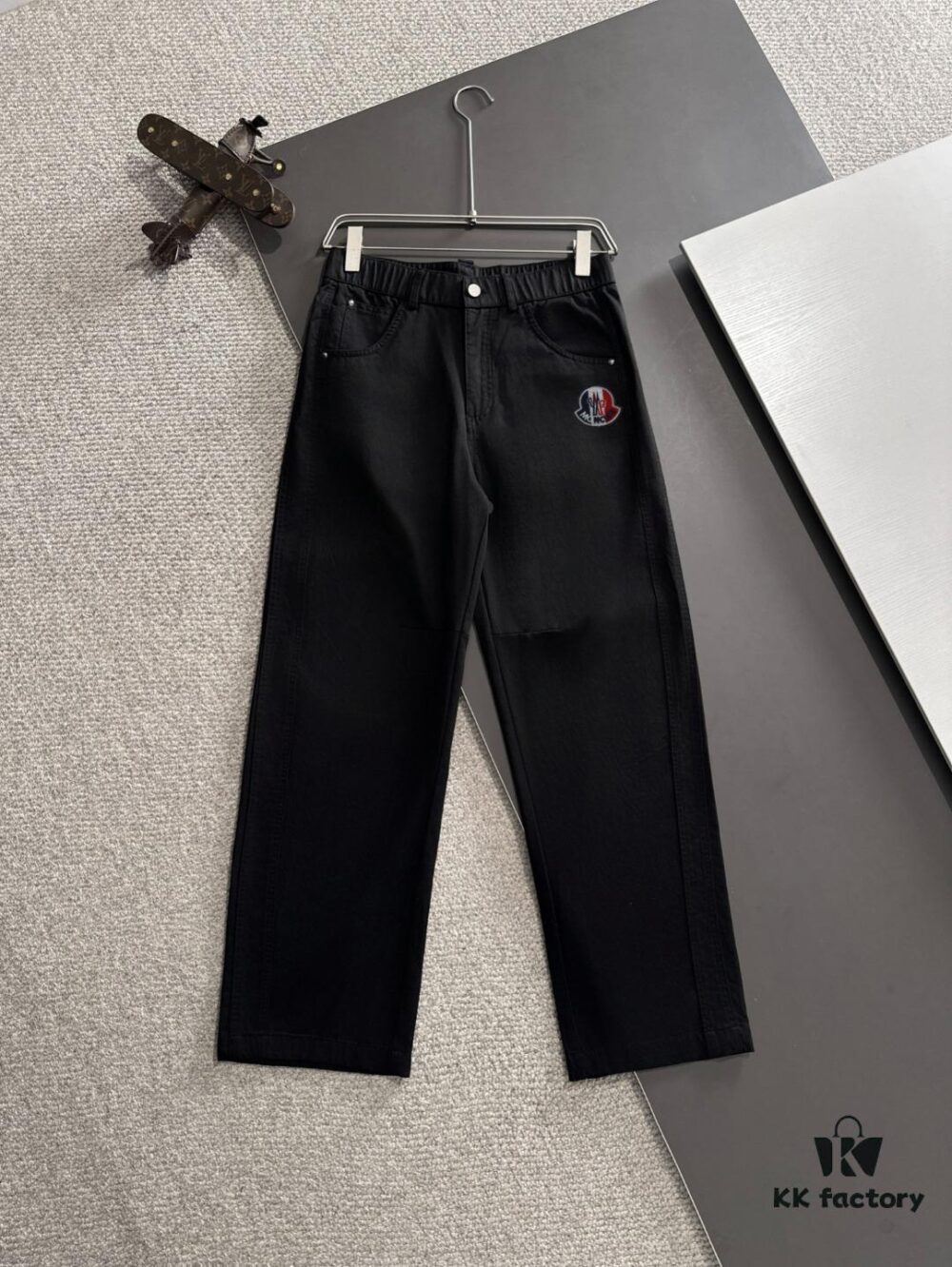 6931a245ccd8ab3d7af96584 Moncler 2025 Spring and Summer New Arrival Elastic Waist Casual Pants, Thin Style Custom Counter Fabric, Highly Breathable and Comfortable, Exquisite Details, Brand-Oriented Design Concept Reflecting High Quality, Smooth and Soft Touch