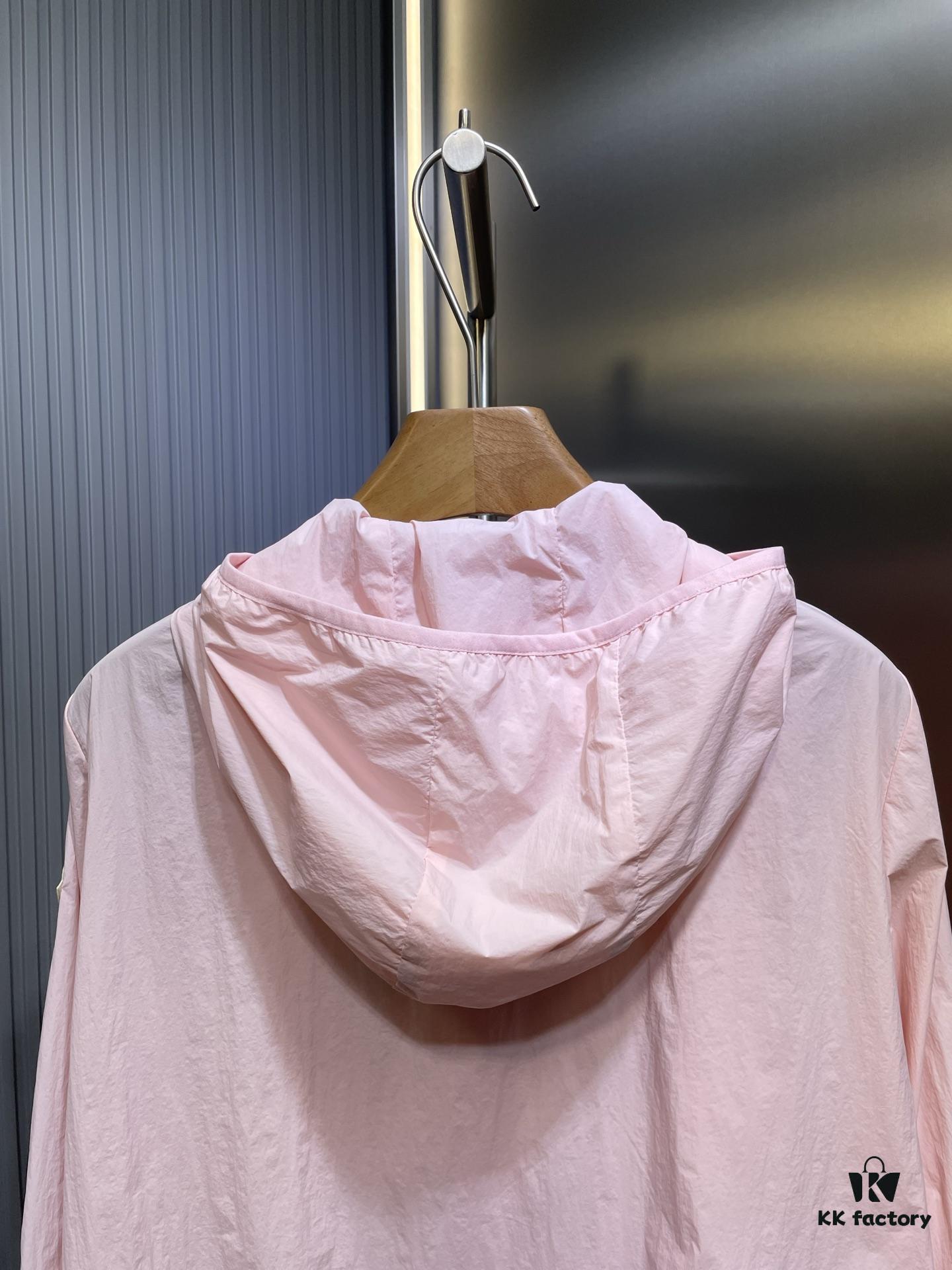 6931a248ccd8ab3d7af965c0 High-Quality Bestseller MO*CLER 24 Spring/Summer New Arrival Sun Protection Windbreaker – Official Website Synchronized, Imported Memory Silk Fabric, Lightweight and Breathable