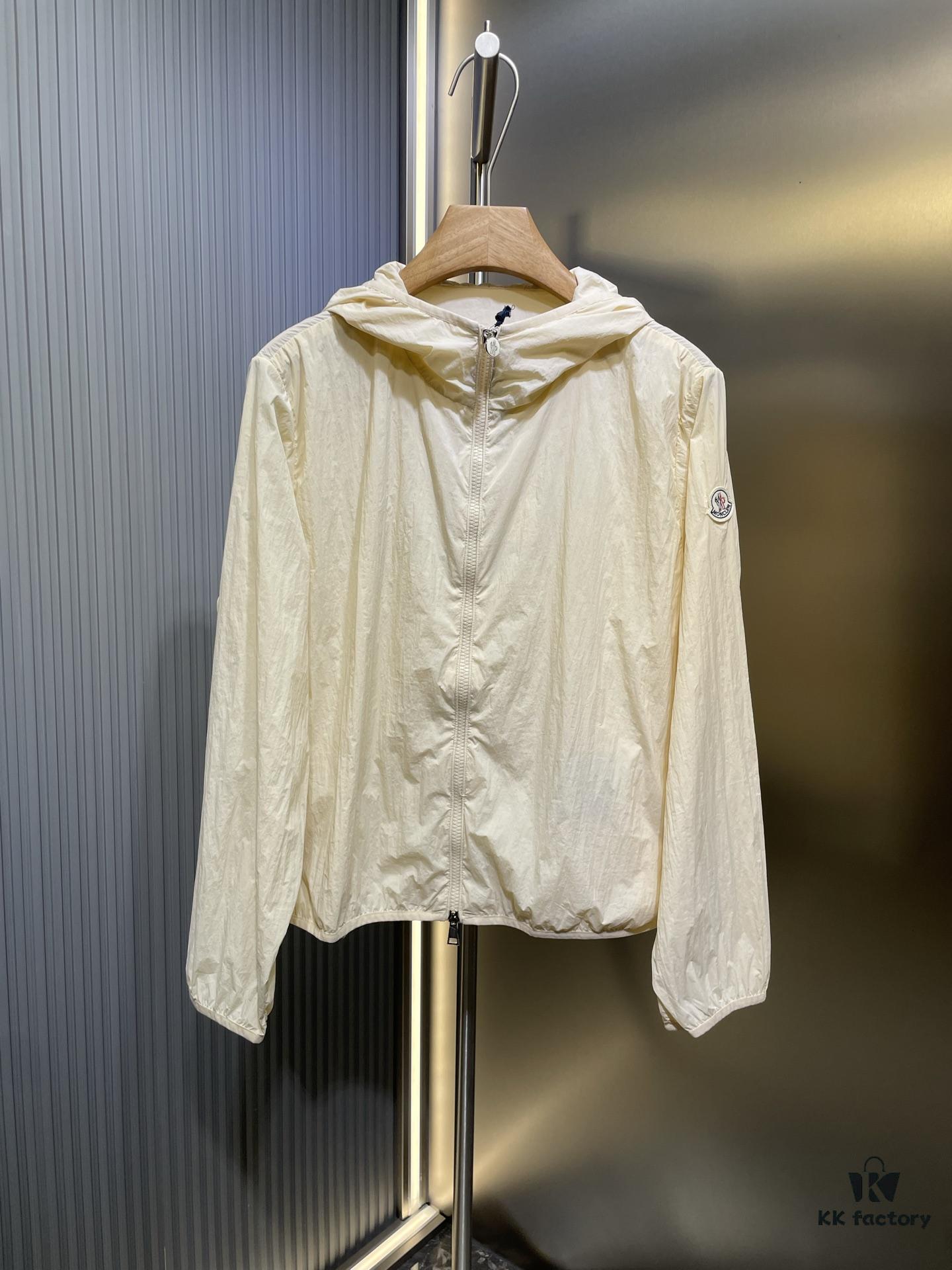 6931a248ccd8ab3d7af965c3 High-Quality Bestseller MO*CLER 2024 Spring/Summer New Arrival Sun Protection Windbreaker – Official Website Synchronized, Imported Memory Silk Fabric, Lightweight and Breathable