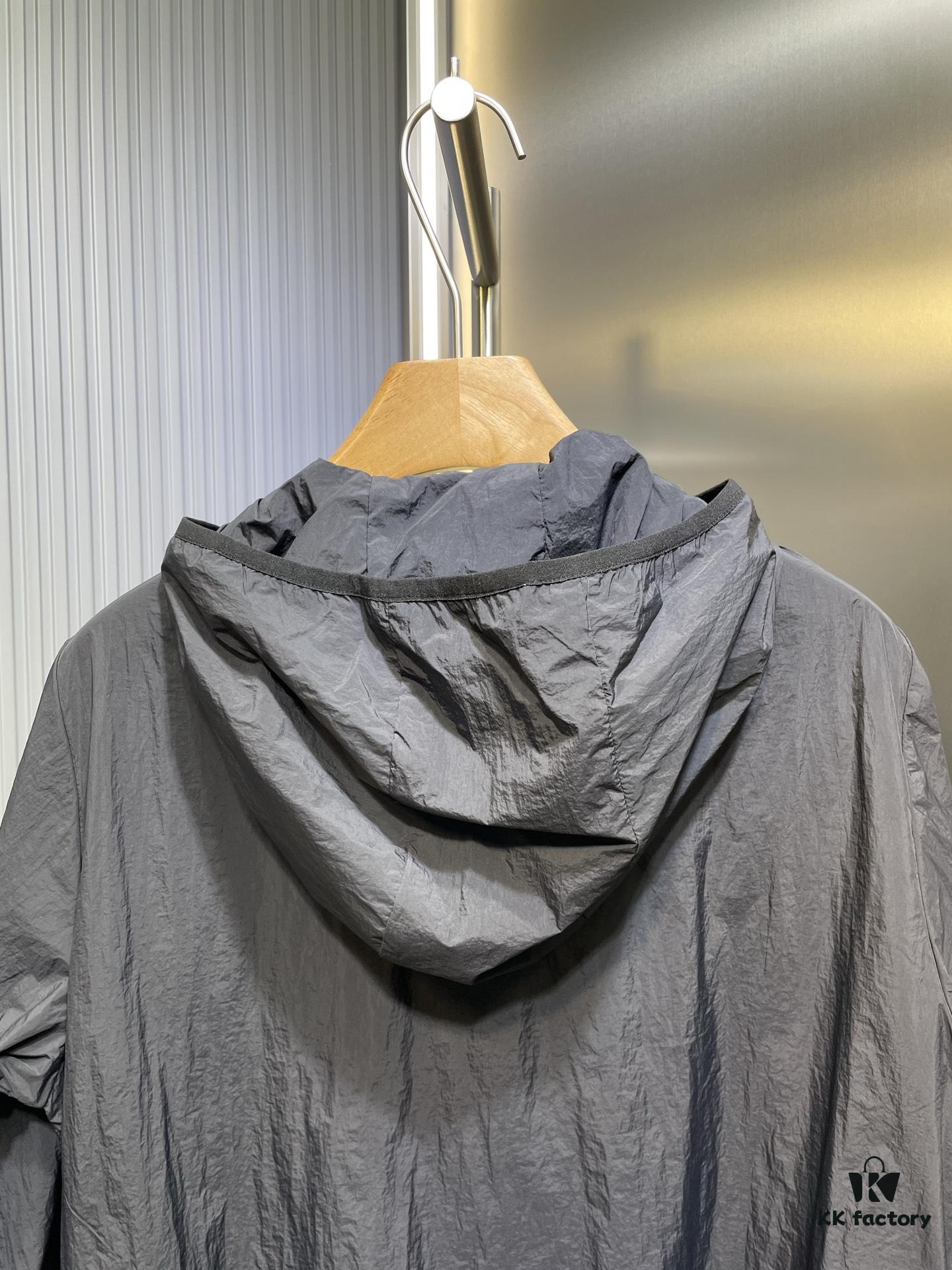 High-Quality Bestseller MO*CLER 2024 Spring/Summer New Arrival Sun Protection Windbreaker – Imported Memory Silk Fabric, Lightweight and Breathable