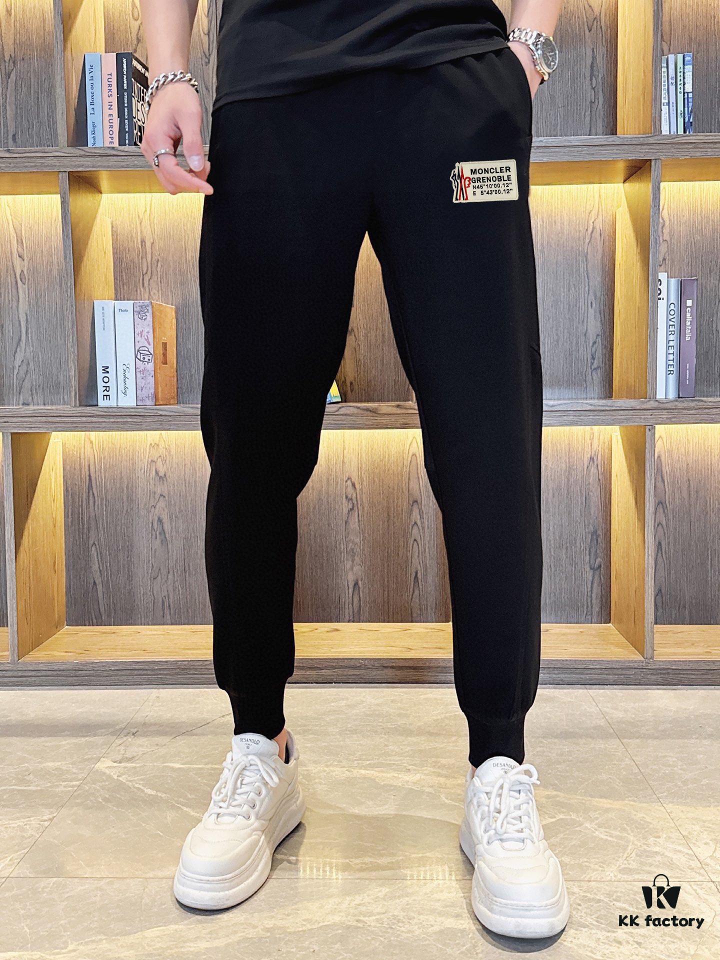 MONCLER 2025 Official Website Men's Summer High-Quality Double Mercerized Cotton Suit, Imported Premium Fabric, Trendy and Versatile Design