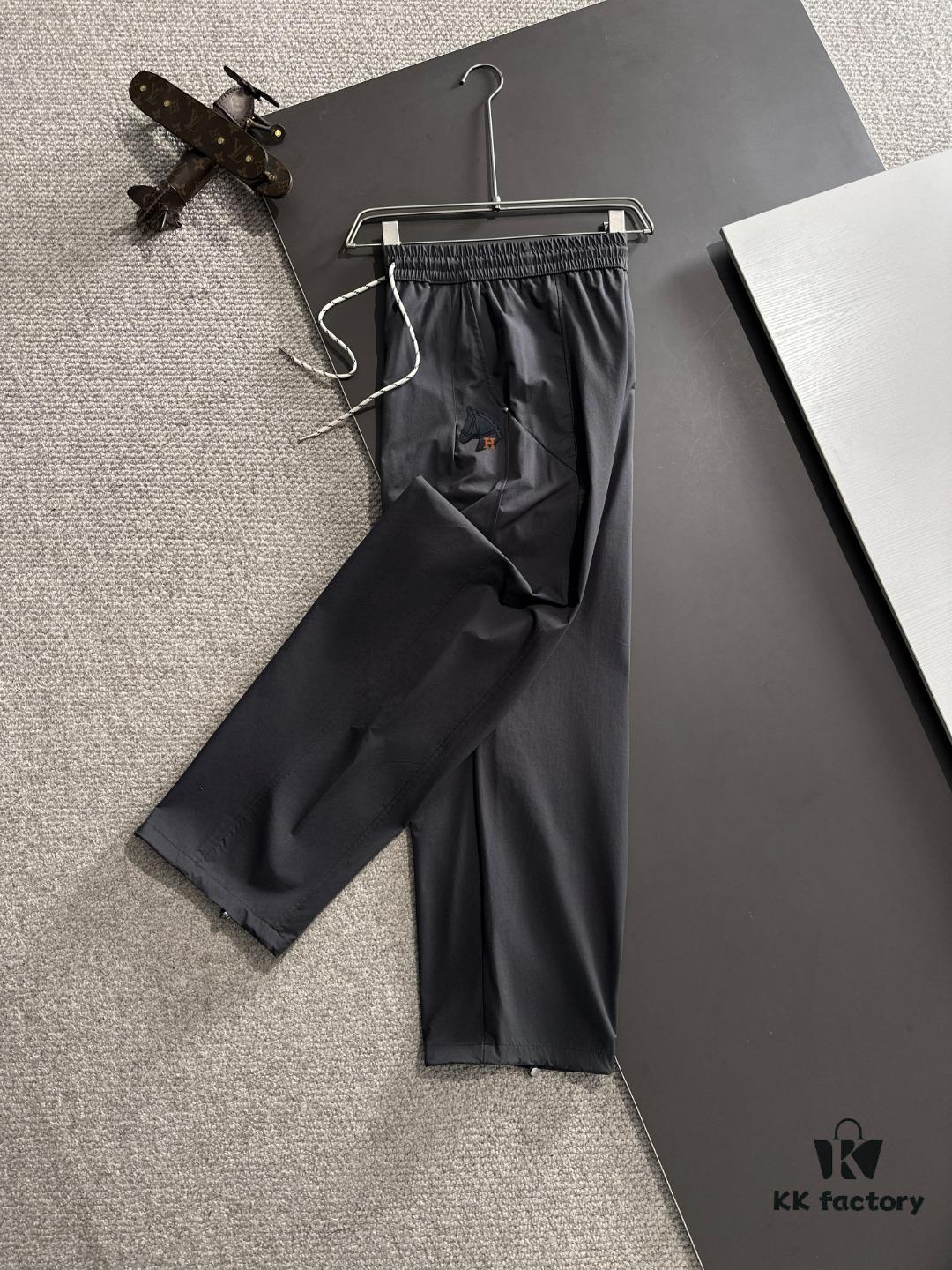 6931a260ccd8ab3d7af96780 Hermes 2025 Spring/Summer New Elastic Waist Casual Pants, Lightweight Custom Counter Fabric, Breathable and Comfortable, Exquisitely Designed with Brand Elements, Soft and Smooth Texture, Excellent Fit and Tailoring