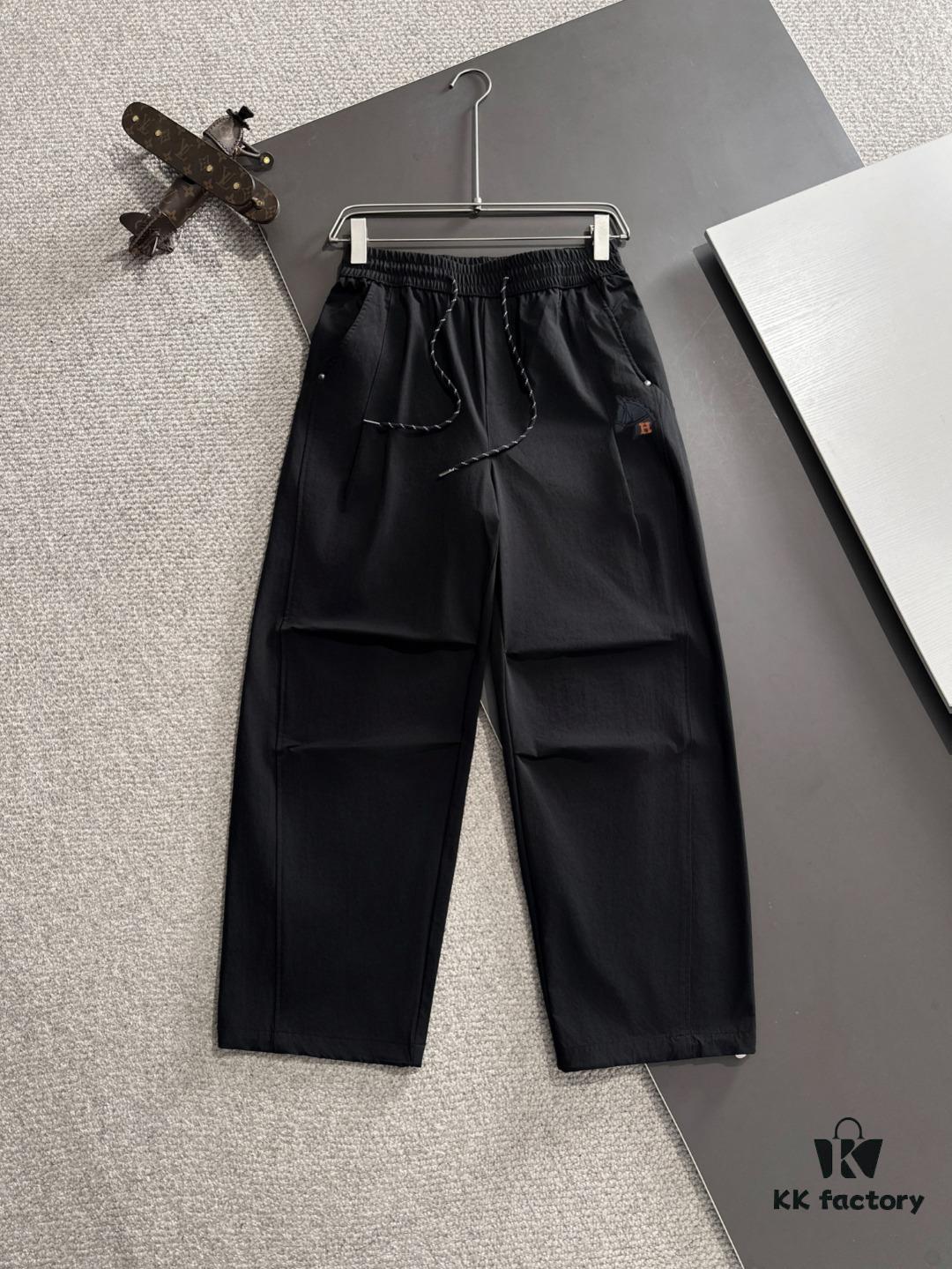 6931a260ccd8ab3d7af96783 Hermes 2025 Spring/Summer New Elastic Waist Casual Pants, Lightweight Custom Counter Fabric, Breathable and Comfortable, Exquisite Details, Brand Design Concept, High Quality, Soft and Smooth Texture, Excellent Fit with Relaxed Tailoring