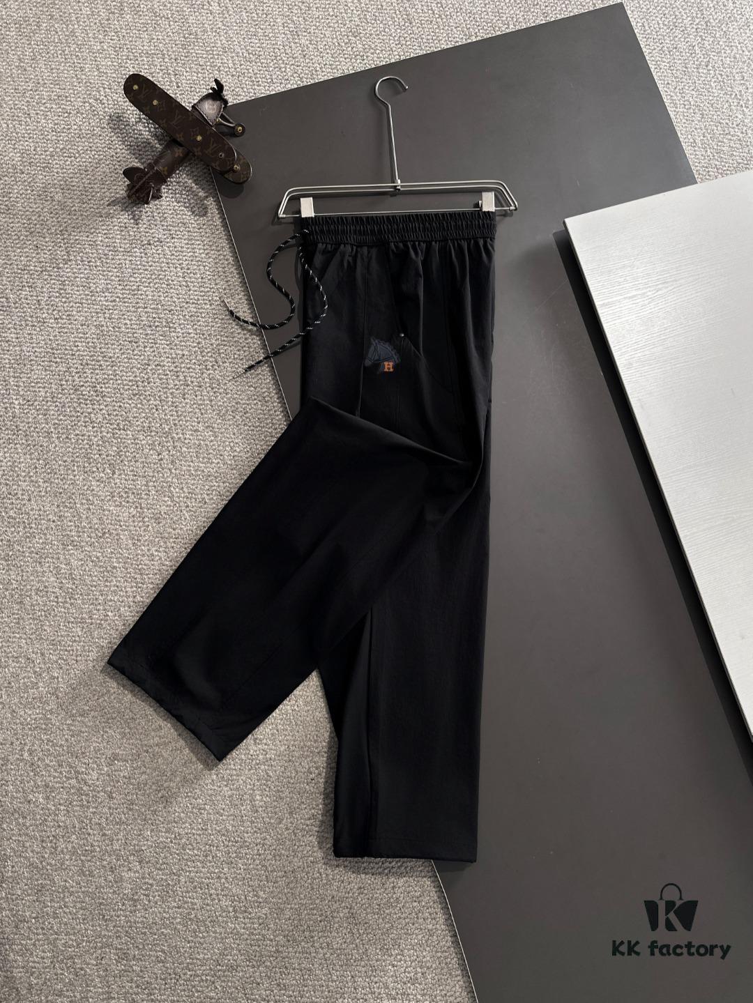 6931a261ccd8ab3d7af96789 Hermes 2025 Spring/Summer New Elastic Waist Casual Pants, Lightweight Custom Counter Fabric, Breathable and Comfortable, Exquisite Details, Brand Design Concept, High Quality, Soft and Smooth Texture, Excellent Fit with Relaxed Tailoring