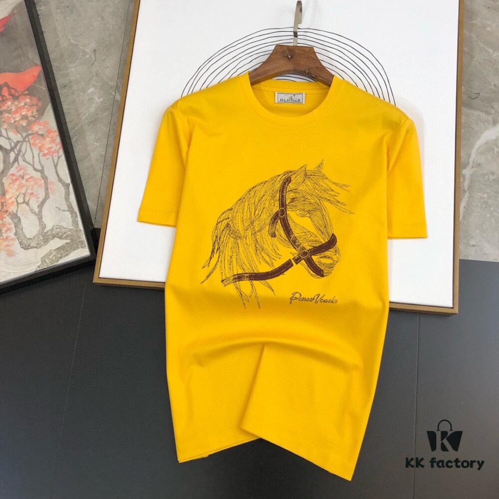 6931a262ccd8ab3d7af9679e HERMES Men's Casual Short-Sleeve T-Shirt, Spring/Summer 2025 New Arrival, Premium Logo Craftsmanship, Imported Silk-Cotton Fabric, Stylish and Versatile Design