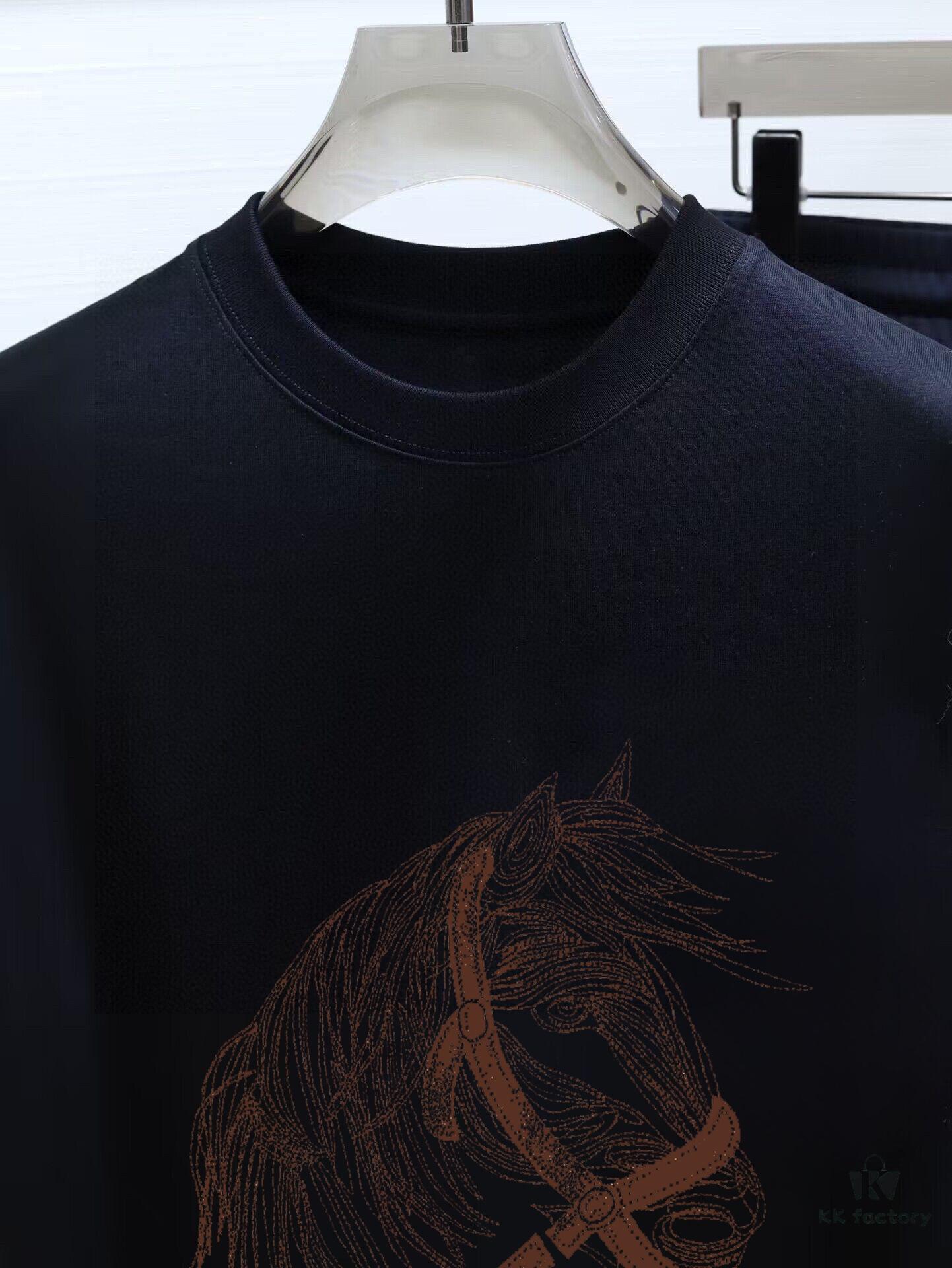 6931a264ccd8ab3d7af967d0 HERMES Men's Short-Sleeve T-Shirt and Shorts Set, 2025 New Arrival, Official Website Synchronized Release, High-End Version Available, Exquisitely Soft and Comfortable Fabric, Three-Dimensional Tailoring for Superior Fit