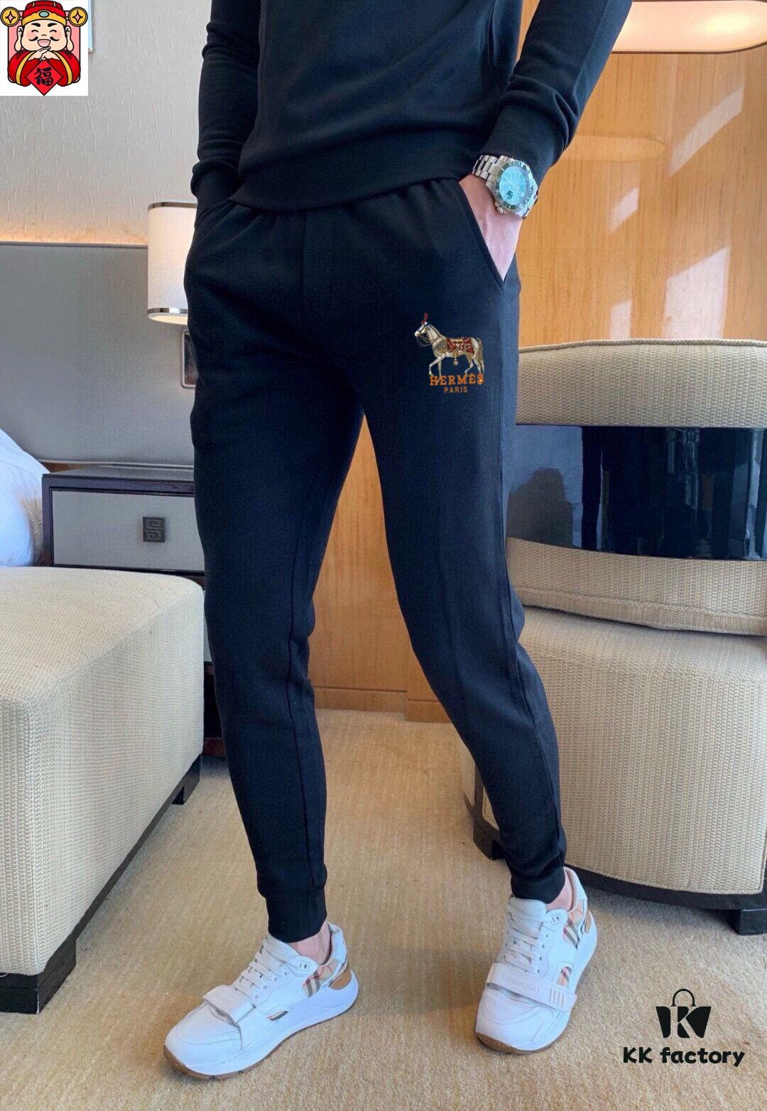 6931a265ccd8ab3d7af967e2 HERMES (Blessing for the Plus-Size) New 2025 Bestselling Hoodie Set – Official Website Original Version, Premium Natural Roman Cotton, Elegant and Comfortable, Authentic Hardware, Size M-5XL (Fits up to 220 lbs)