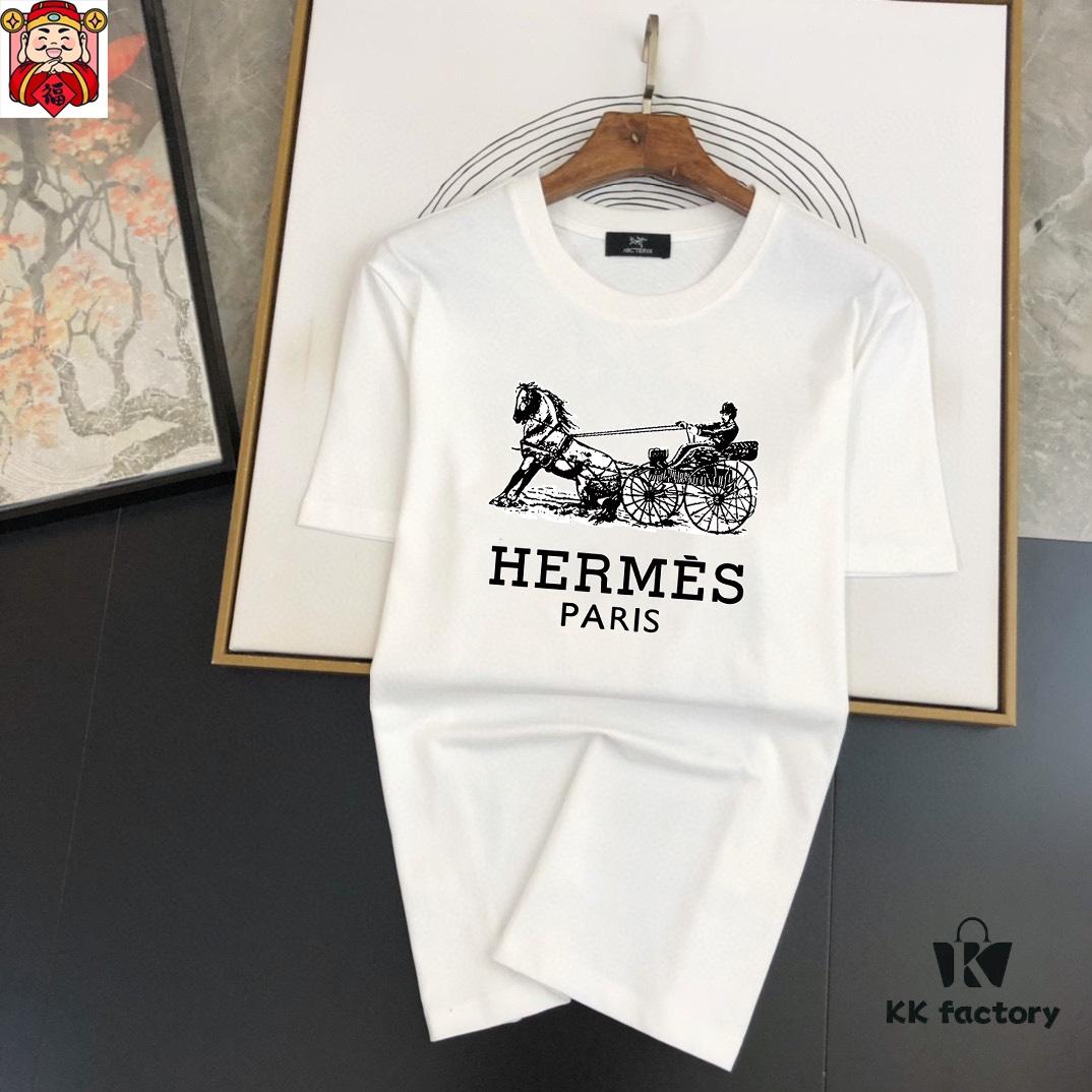 6931a267ccd8ab3d7af96803 HERMES Men's Short Sleeve T-Shirt and Shorts Set 2025 New Arrival! Official Website Synchronized Release! Premium Version with Exquisite Soft Touch for Ultimate Comfort! Three-Dimensional Tailoring Offers Excellent Fit!