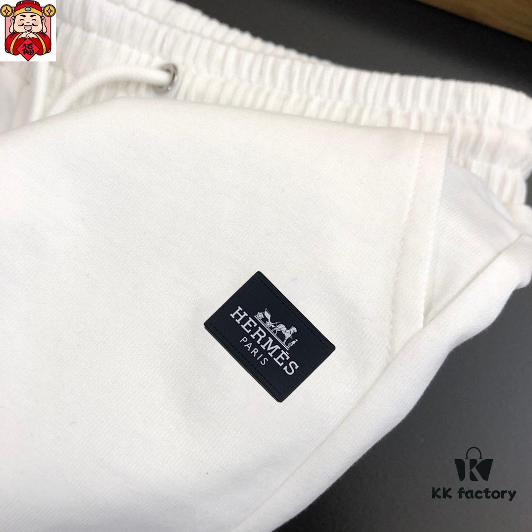 6931a267ccd8ab3d7af96807 HERMES Men's Short Sleeve T-Shirt and Shorts Set 2025 New Arrival! Official Website Synchronized Release! Premium Version with Exquisite Soft Touch for Ultimate Comfort! Three-Dimensional Tailoring Offers Excellent Fit!