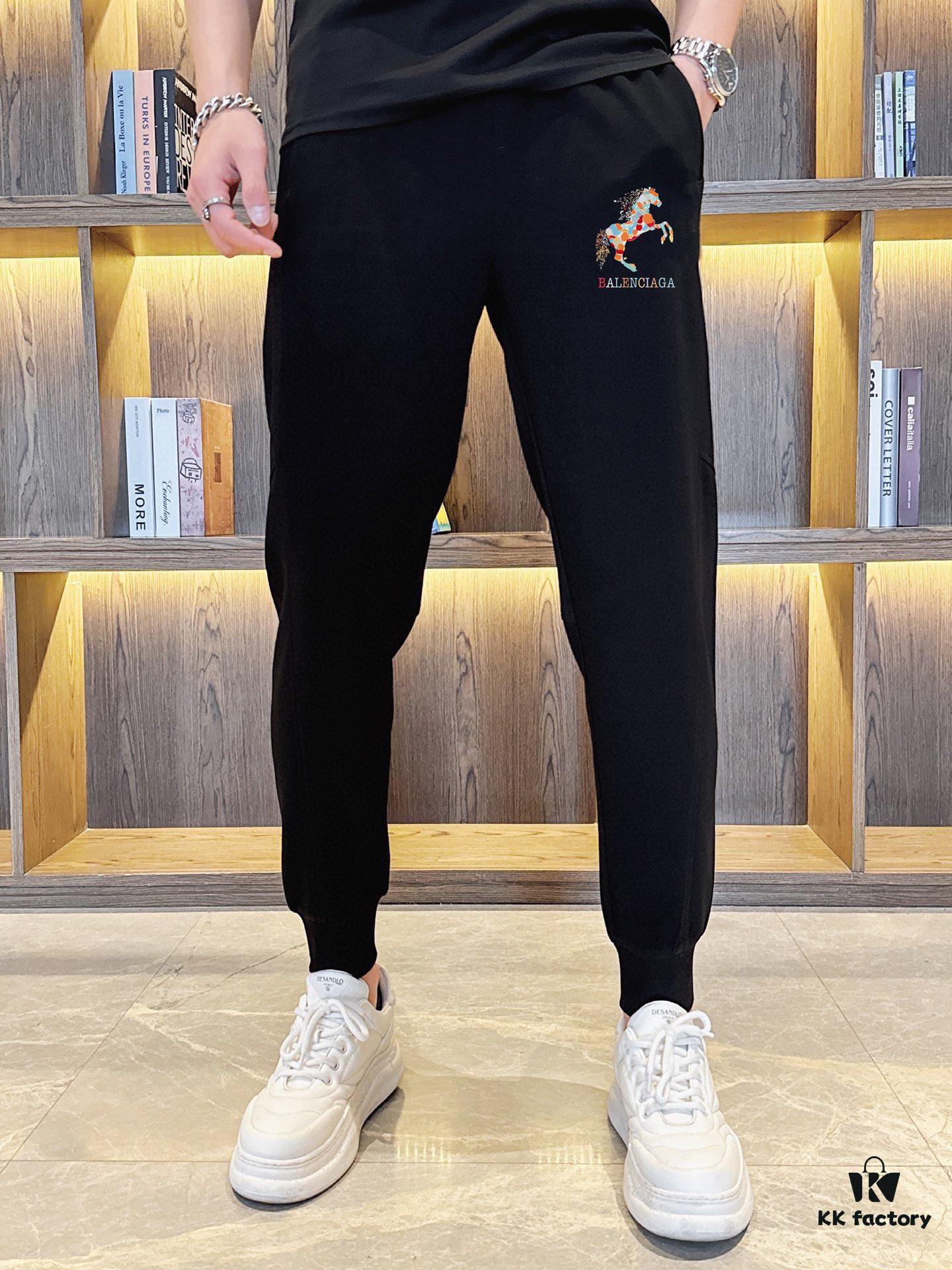 HERMES Men's High-Quality Double-Mercerized Cotton Summer Suit Set, Imported Premium Fabric, Fashionable and Versatile Design