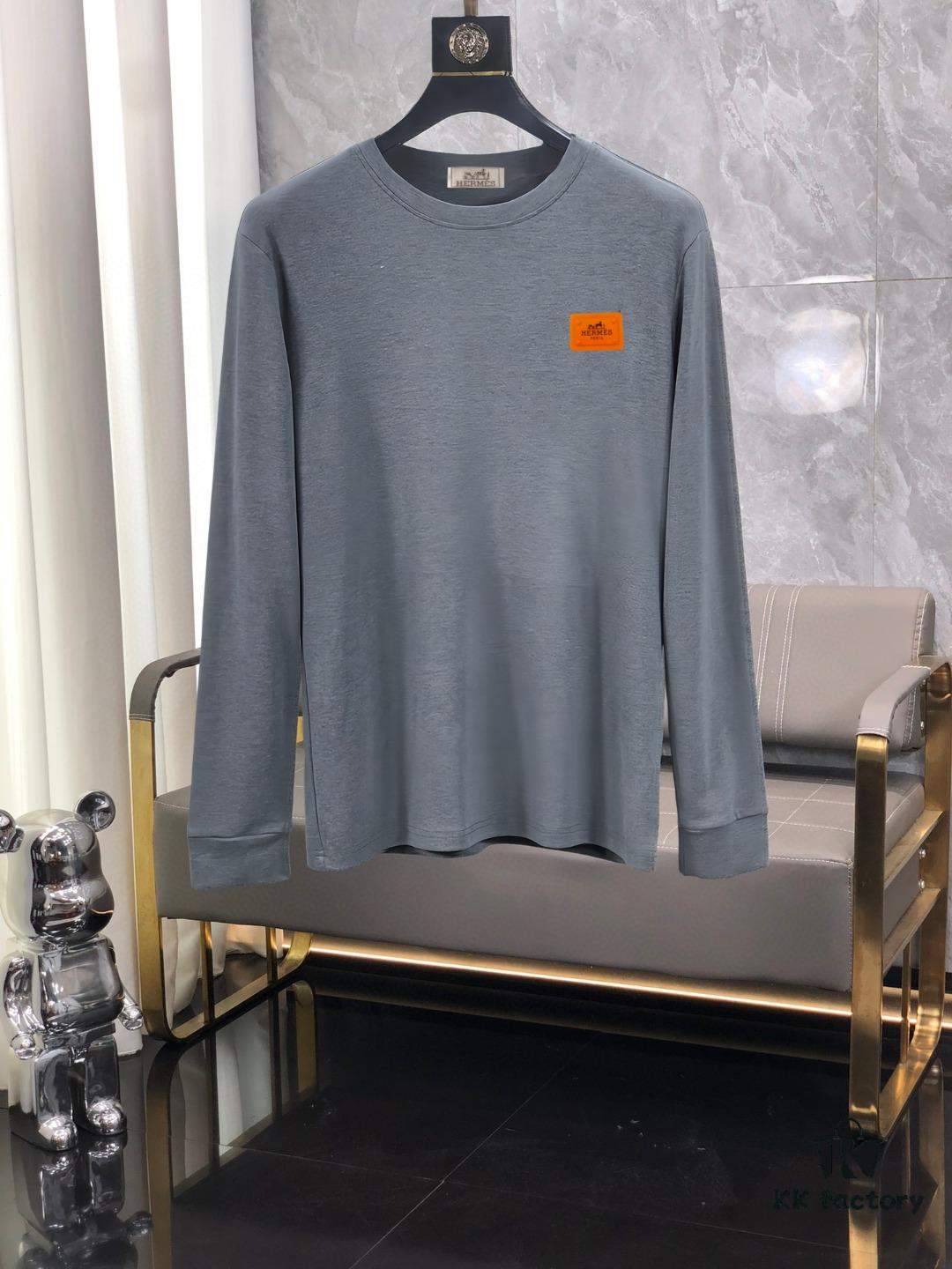 6931a280ccd8ab3d7af96922 Hermes 25SS Wool Long-Sleeve Base Layer Top, Italian Original Factory Order Channel, Highly Individual and Sophisticated Style, Chest Logo Design