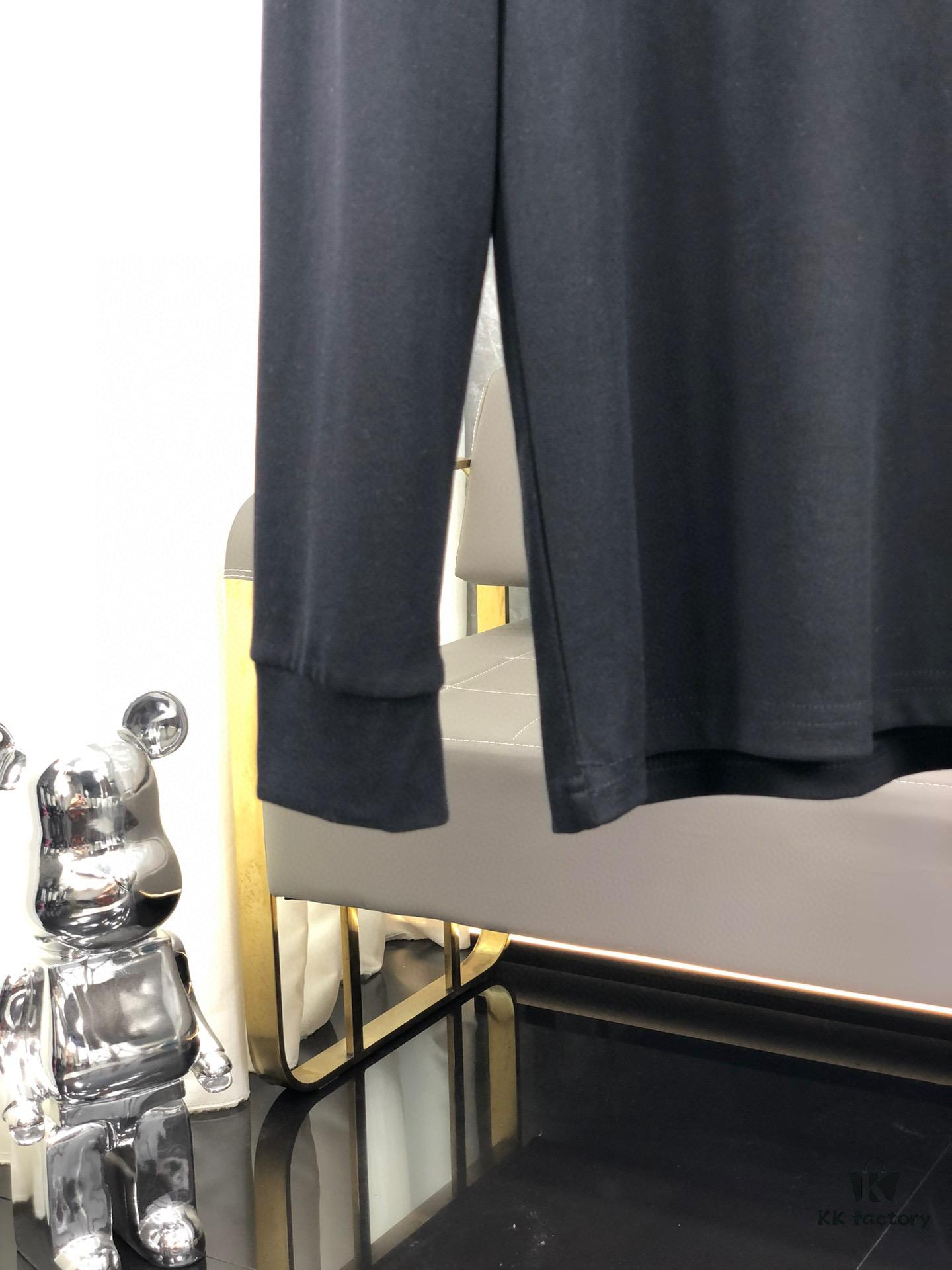 6931a280ccd8ab3d7af96929 Hermes 25SS Wool Long-Sleeve Base Layer Top, Italian Original Factory Order Channel, Highly Individual and Sophisticated Style, Chest Logo Design