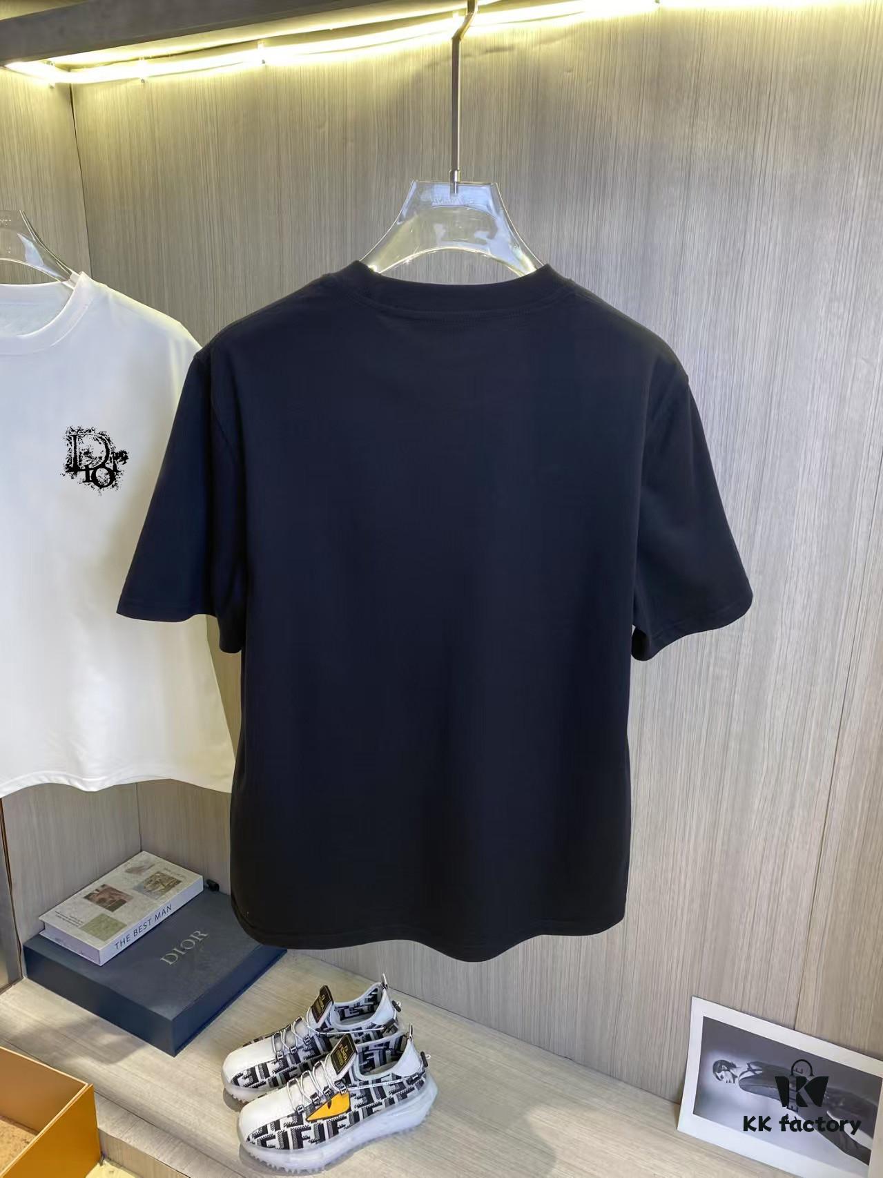 6931a28accd8ab3d7af969ea Hermès 2025SS Spring/Summer Latest Short-Sleeve T-Shirt – High-Quality Cotton Fabric, Embroidery and Digital Print, Unisex Loose Fit