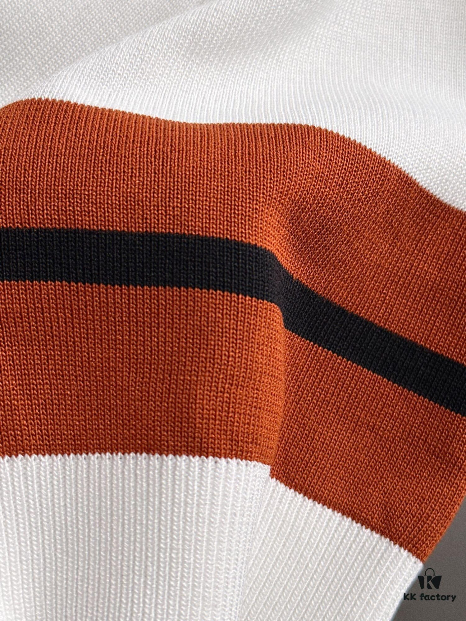 6931a28accd8ab3d7af969f0 High-Quality Hermès 2025 Spring/Summer New Men's Round Neck Short-Sleeve T-Shirt