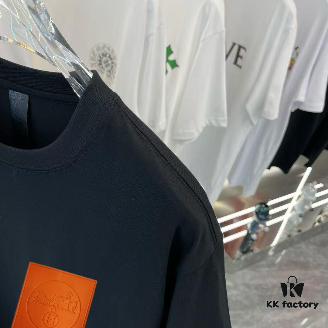 6931a28eccd8ab3d7af96a36 Hermes 2025 Spring Collection Short Sleeve Shirt with Handcrafted Logo, Gold Thread Detailing and Buttoned Hem
