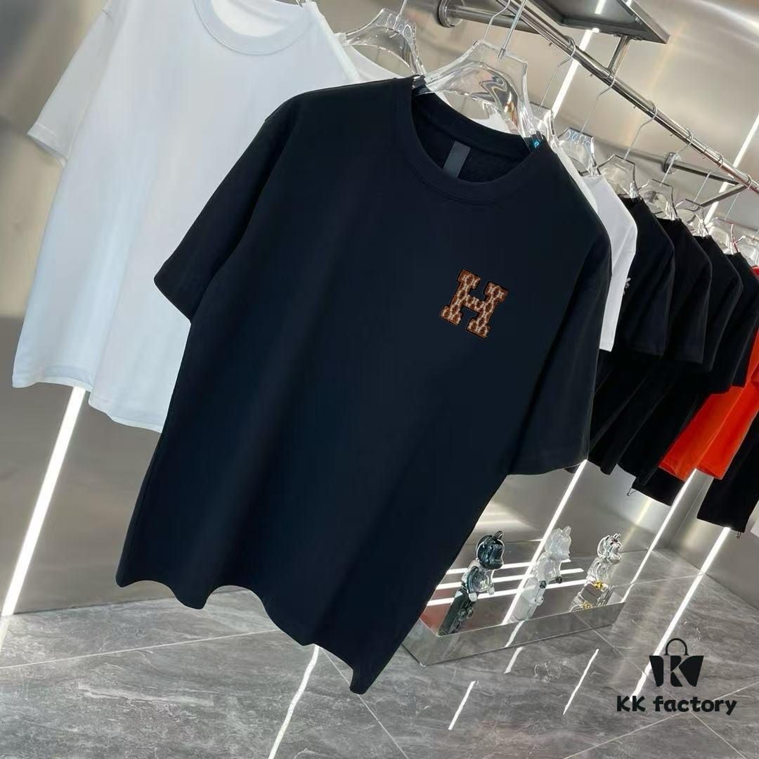 6931a290ccd8ab3d7af96a5c Hermes 2025 Spring Collection Short Sleeve Shirt with Handcrafted Logo, Premium Cotton Custom Gold Thread, Classic Button Hem, OS Drop-Shoulder Fit