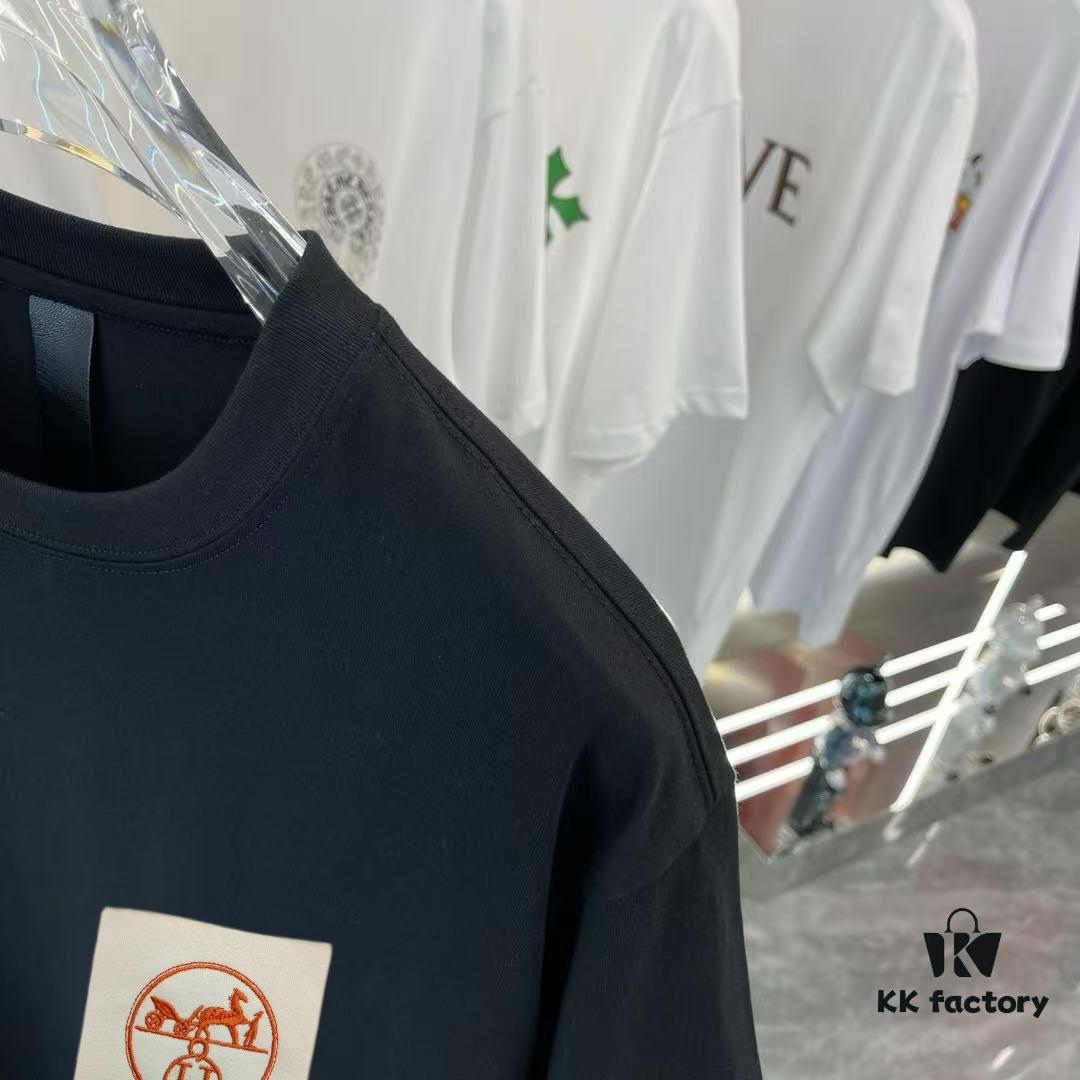 6931a290ccd8ab3d7af96a64 Hermes 2025 Spring-Summer New Arrival Short Sleeve Shirt with Handcrafted Logo, Premium Cotton Fabric, Tailored Fit