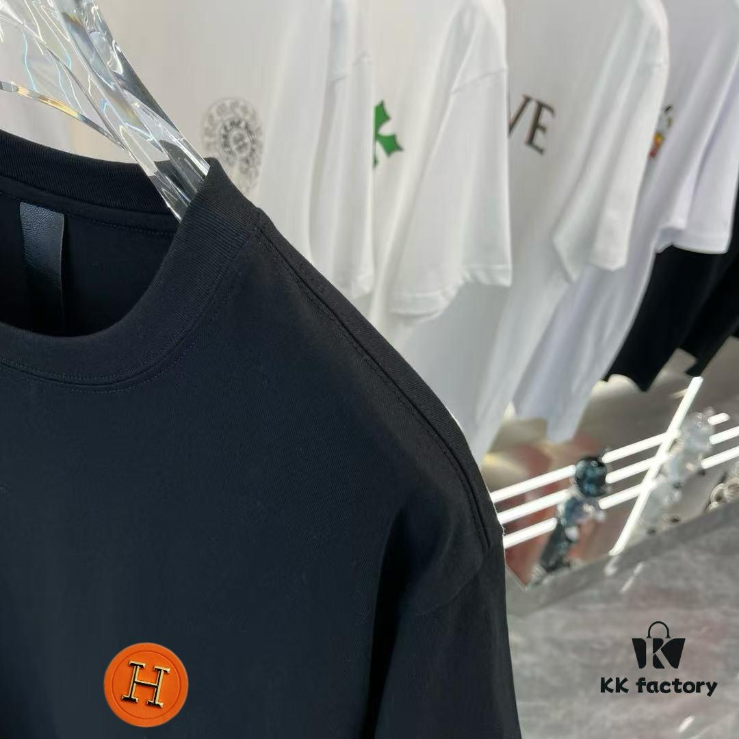 6931a291ccd8ab3d7af96a70 Hermes 2025 Spring-Summer New Arrival Short Sleeve Shirt with Handcrafted Logo at Chest