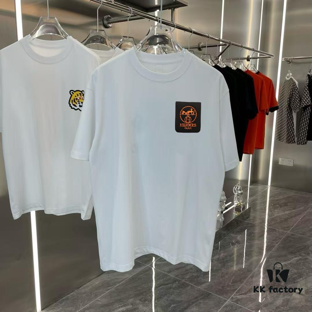 6931a291ccd8ab3d7af96a74 Hermes 2025 Spring Collection Short Sleeve T-Shirt with Handcrafted Logo at Chest
