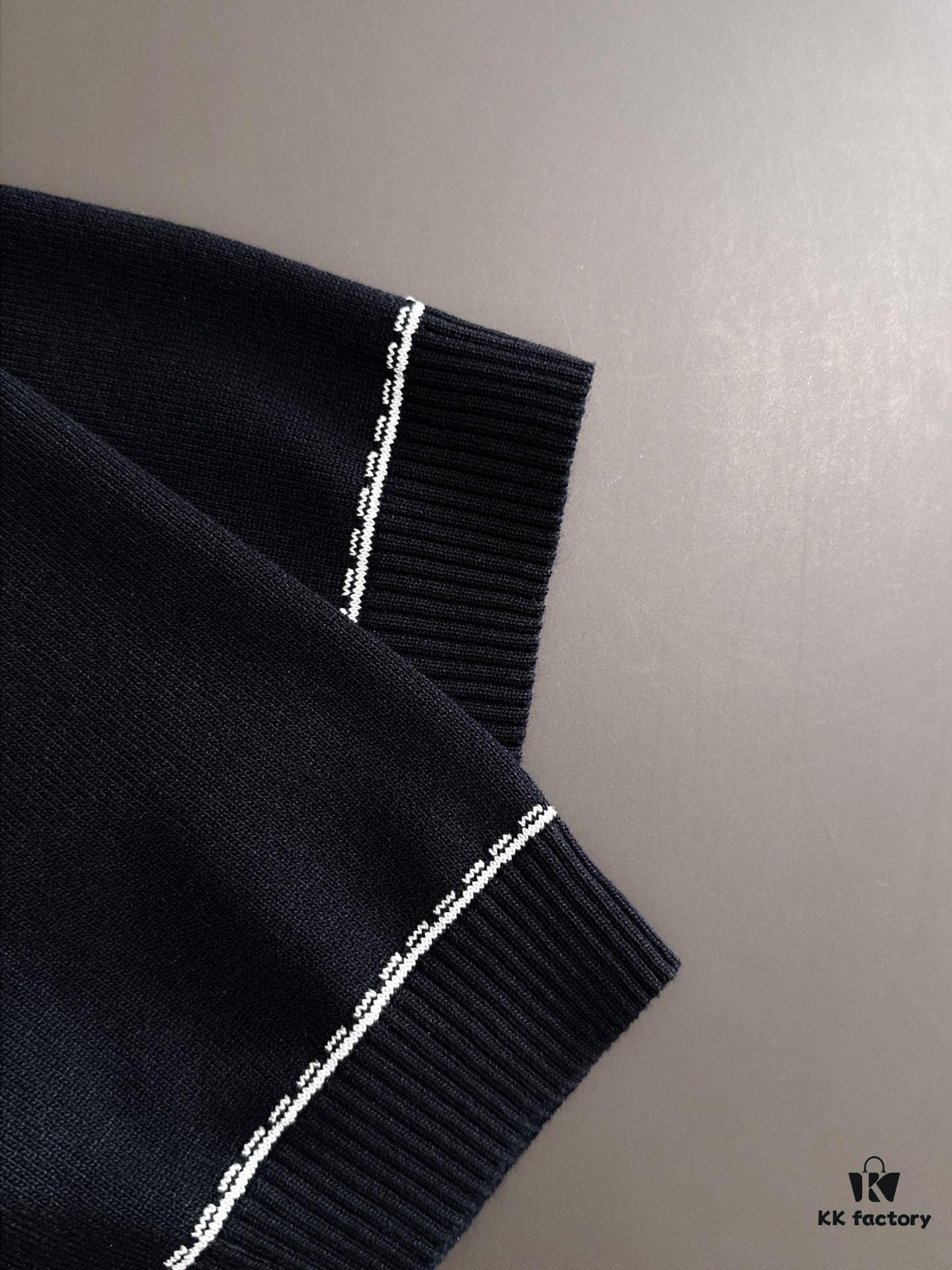 6931a294ccd8ab3d7af96aa6 High-Quality Hermès 2025 Spring/Summer New Men's Notched Collar Short-Sleeve T-Shirt