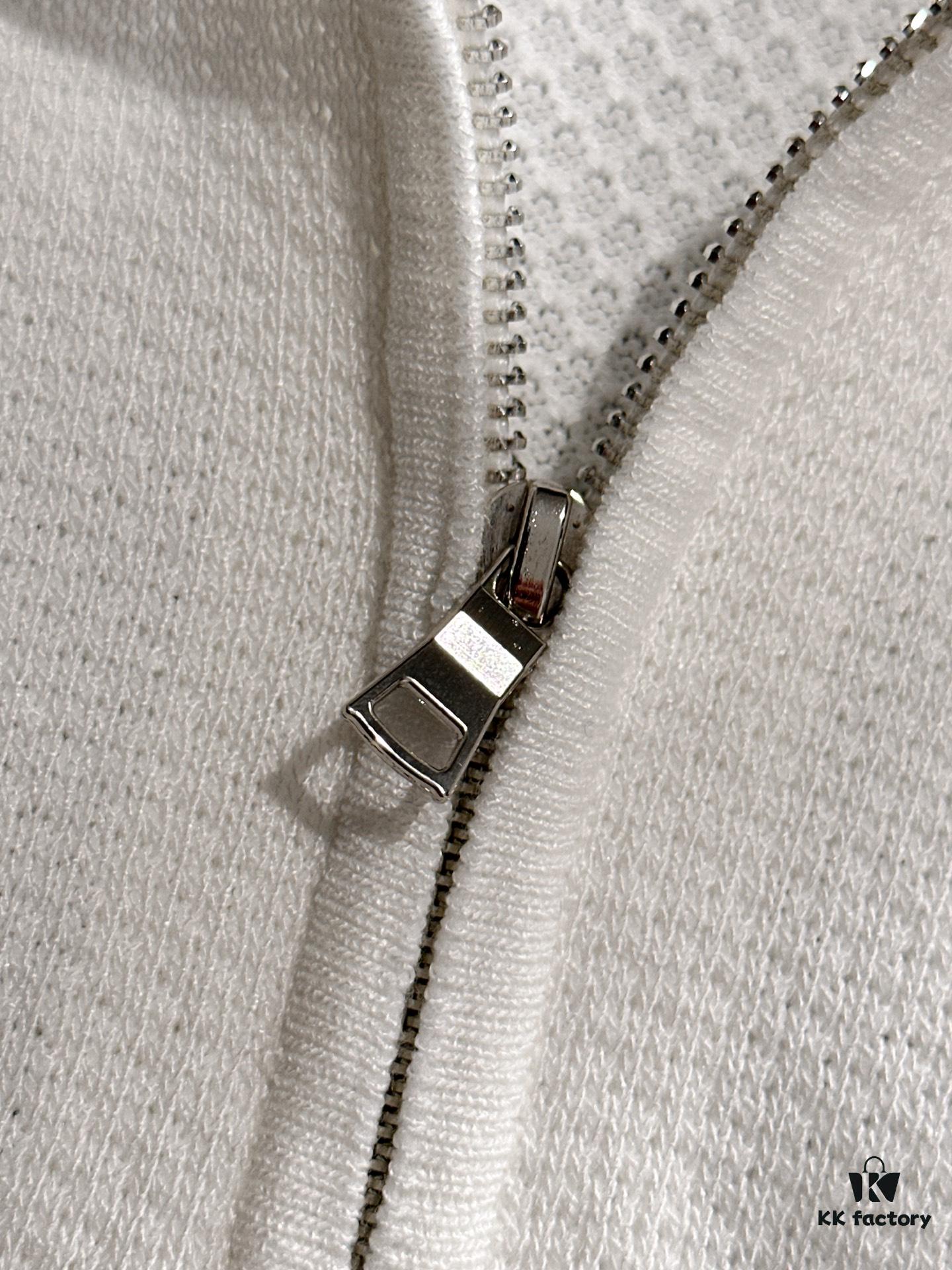 6931a296ccd8ab3d7af96abf High-Quality Hermès 2025 Spring/Summer New Men's Notched Short-Sleeve T-Shirt