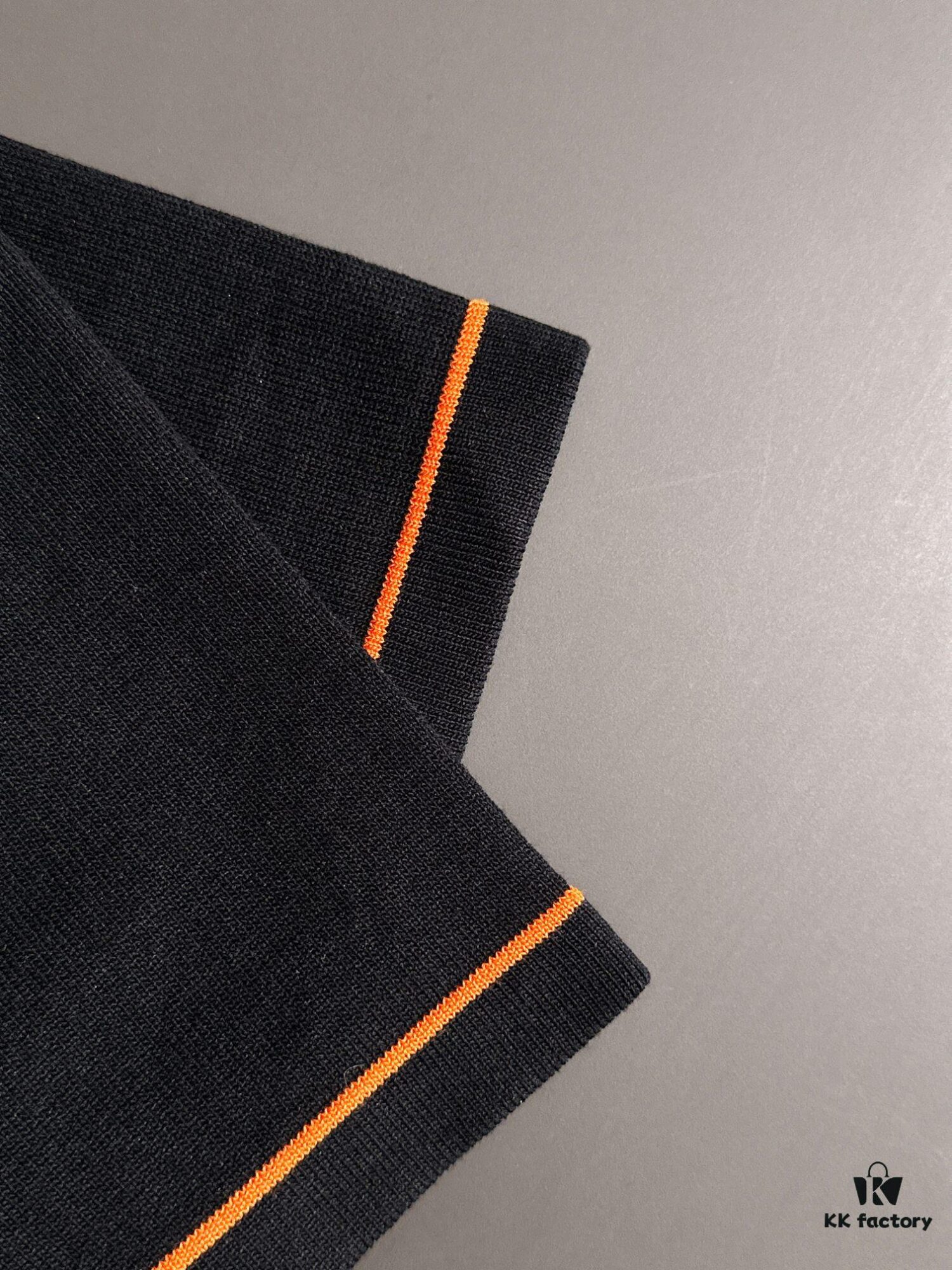 6931a298ccd8ab3d7af96ae3 High-Quality Hermès 2025 Spring/Summer New Men's Collared Short-Sleeve T-Shirt
