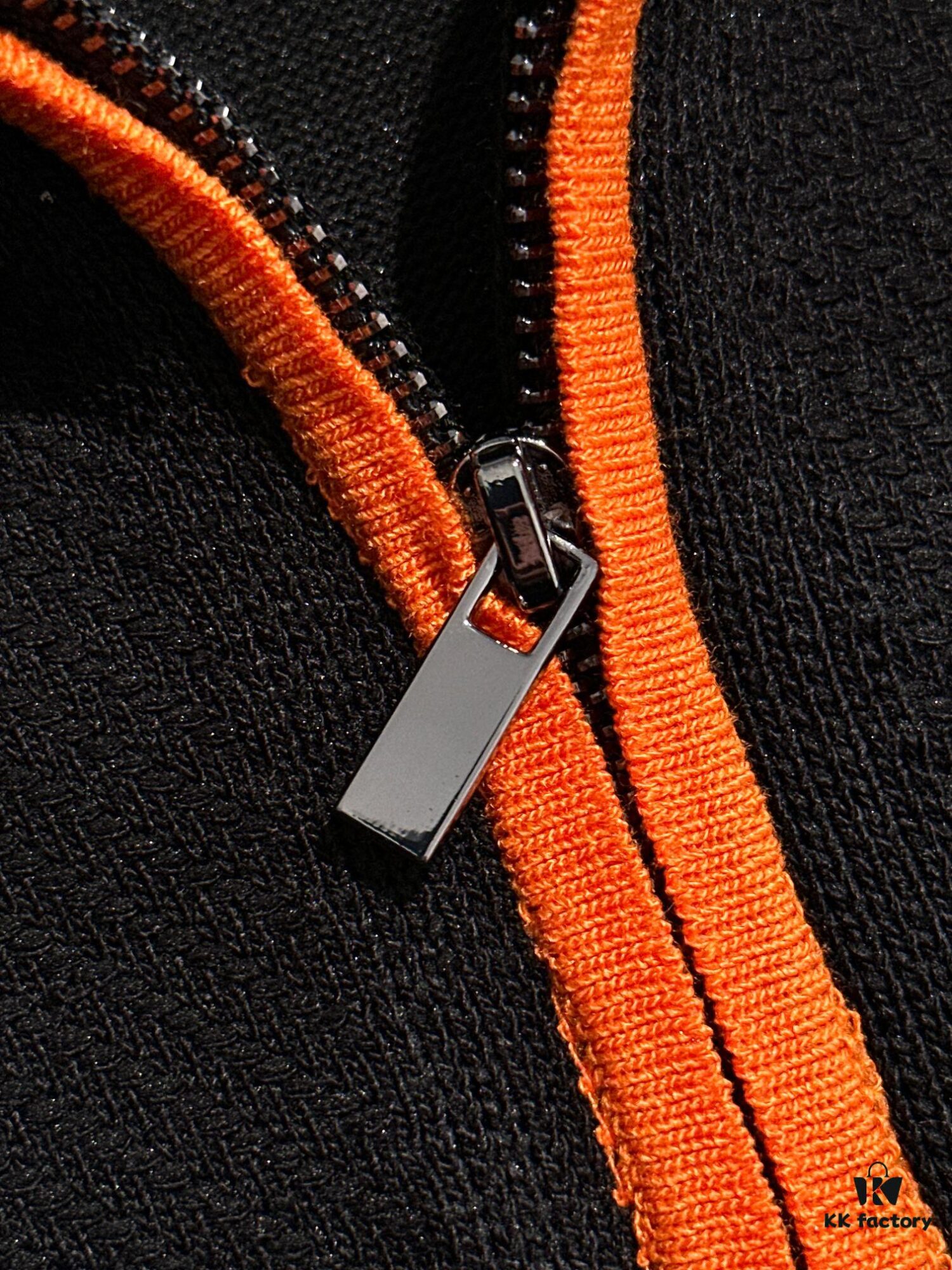 6931a298ccd8ab3d7af96ae4 High-Quality Hermès 2025 Spring/Summer New Men's Collared Short-Sleeve T-Shirt