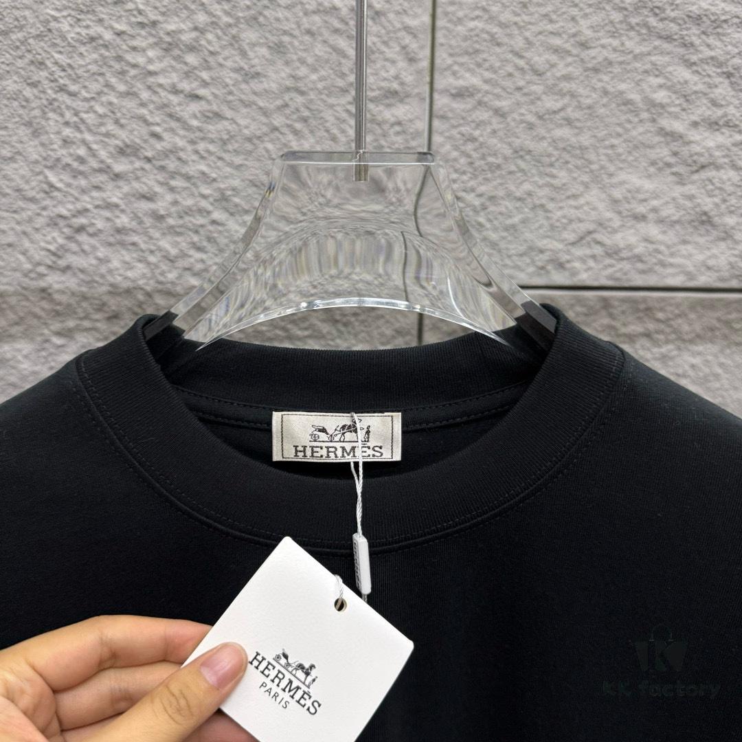 6931a29dccd8ab3d7af96b52 Hermes-inspired 2025 Spring/Summer New Arrival Classic Totem Block Horse Print Custom Double Gauze Plain Weave 100% Cotton Short Sleeve T-Shirt Unisex