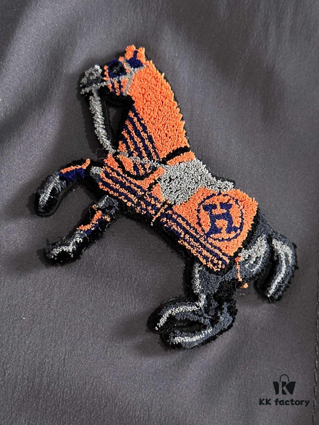 6931a2a4ccd8ab3d7af96bc0 Hermès Autumn-Winter 2024 Latest Zip-Up Windbreaker Jacket, Custom-Dyed Nylon Fabric, Lightweight and Comfortable, Casual Yet Elegant, Perfect for Early Autumn Wear