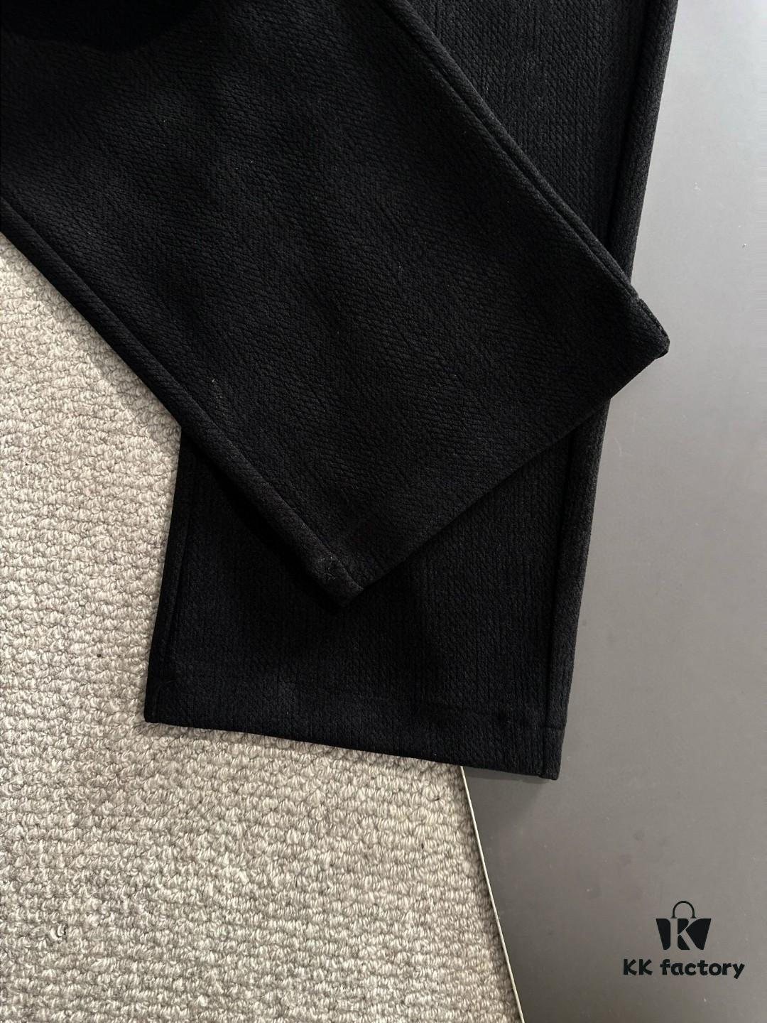 6931a2a4ccd8ab3d7af96bcc Hermes 2024 Autumn/Winter New Elastic Waist Casual Pants, Fleece-Lined and Thickened, Premium Custom Fabric, Breathable and Comfortable, Exquisite Details, Brand-Inspired Design, Soft and Smooth Texture, Relaxed Tailoring with Excellent Fit