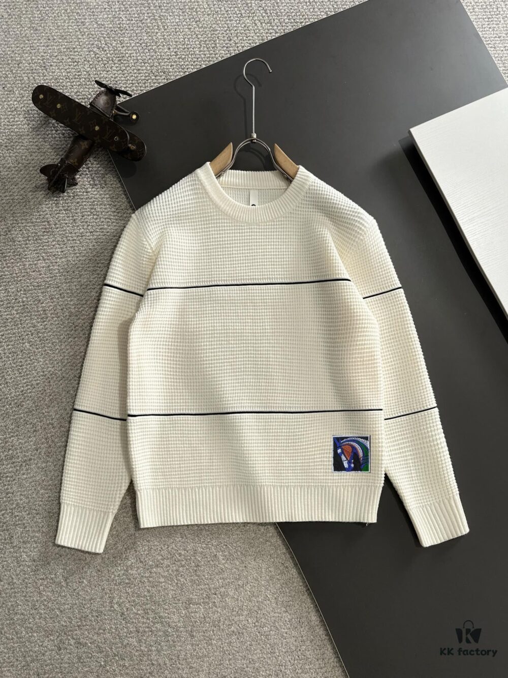 6931a2a6ccd8ab3d7af96bec Hermès 2024 Autumn-Winter New Round Neck Wool Blend Sweater, Official Store Bestseller, Embroidered Logo, Premium Craftsmanship