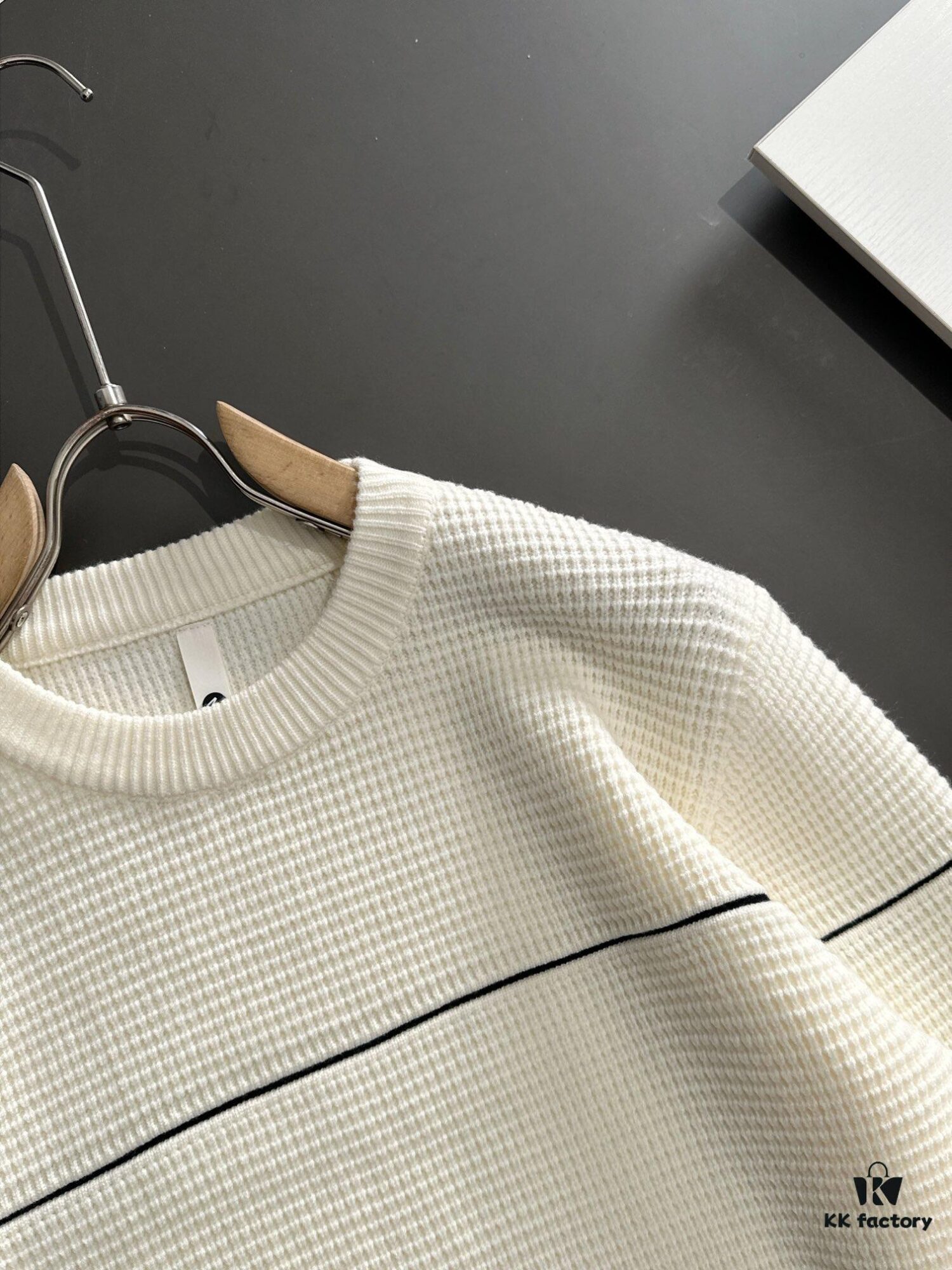 6931a2a6ccd8ab3d7af96bed Hermès 2024 Autumn-Winter New Round Neck Wool Blend Sweater, Official Store Bestseller, Embroidered Logo, Premium Craftsmanship
