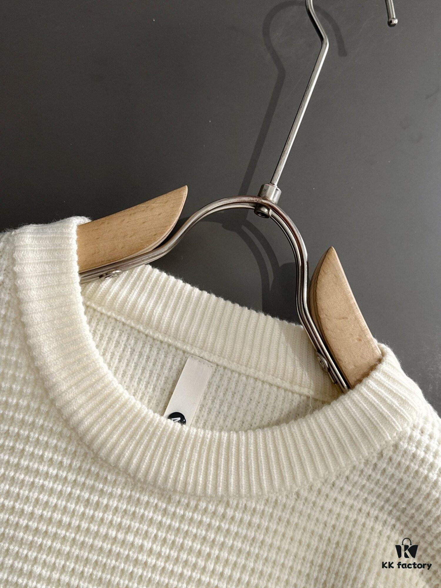6931a2a6ccd8ab3d7af96bee Hermès 2024 Autumn-Winter New Round Neck Wool Blend Sweater, Official Store Bestseller, Embroidered Logo, Premium Craftsmanship