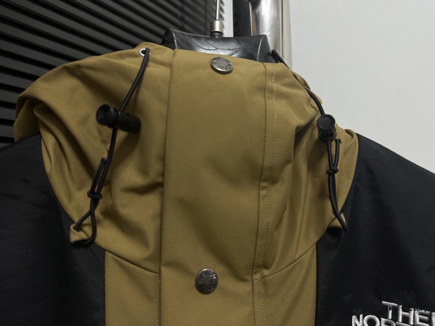6931a2c8ccd8ab3d7af96e66 The North Face 1990 Classic Outdoor Waterproof Hiking Jacket (Top Version)