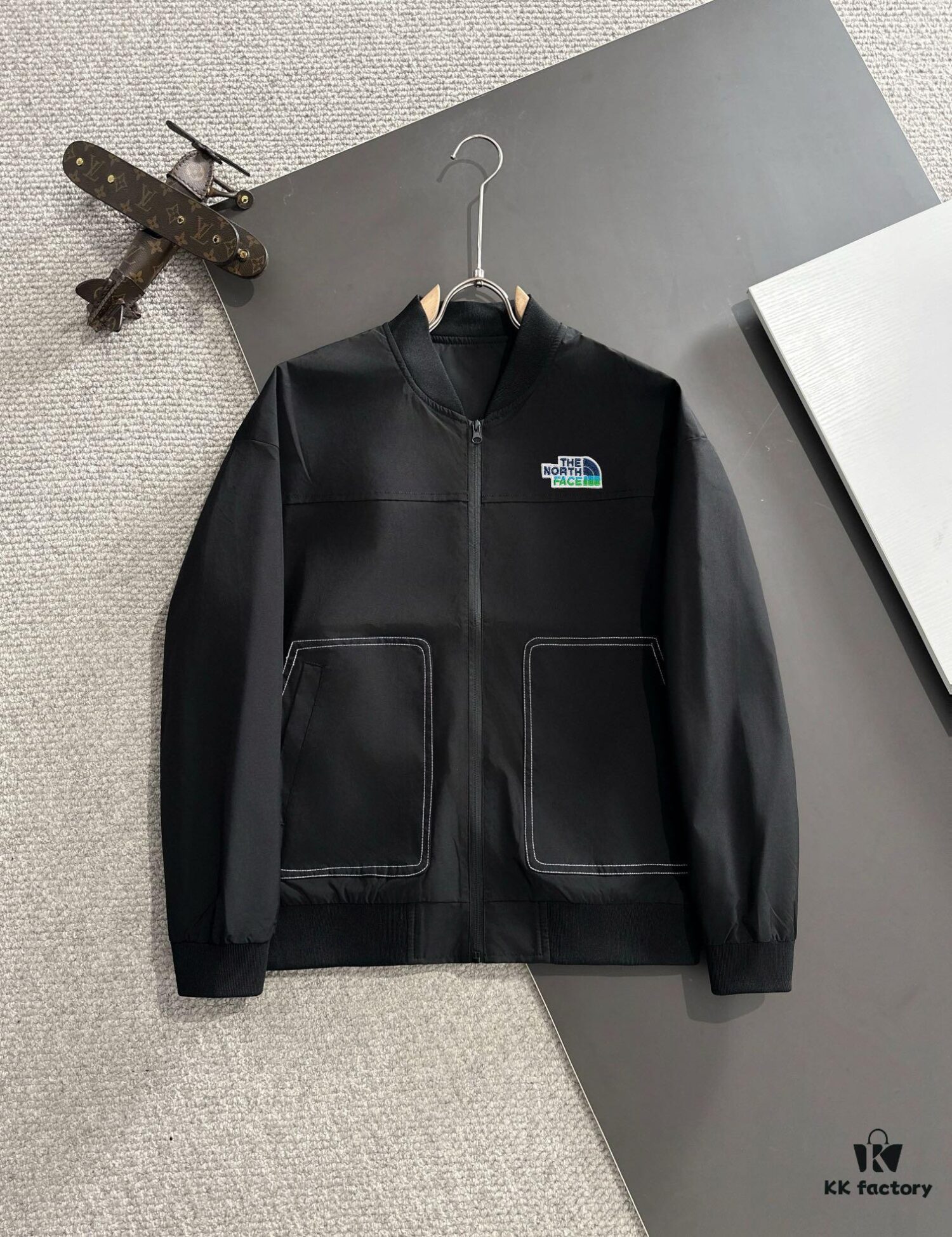6931a2caccd8ab3d7af96e8a The North Face Fall/Winter 2024 Latest Zip-Up Stand Collar Windbreaker Jacket