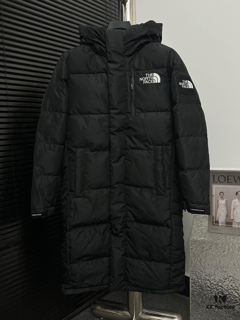 6931a2cdccd8ab3d7af96ebe THE NORTH FACE NEVER STOP EXPLORING Series Long-Length Down Jacket - Unisex Workwear Style with Hood, Waterproof and Windproof Fabric, 800 Fill Power White Goose Down