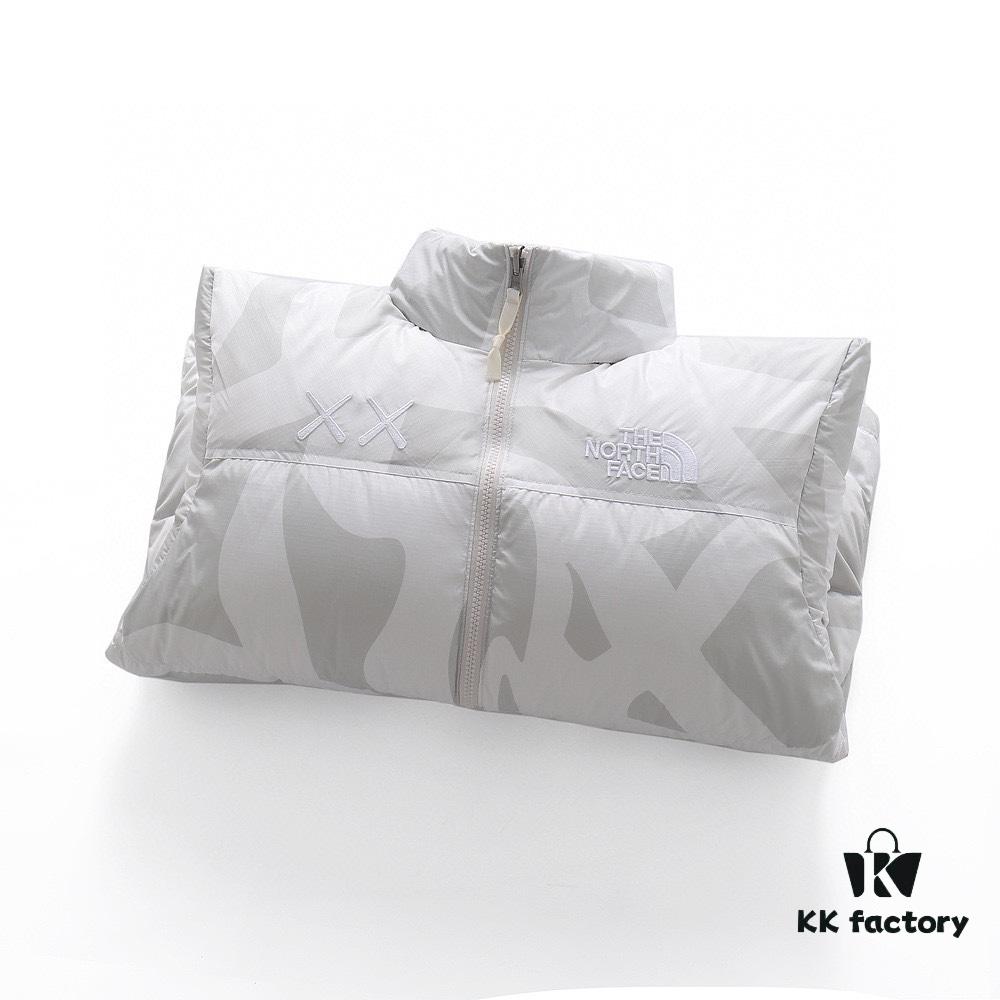 6931a2d9ccd8ab3d7af96fb4 TNF✖️KAWS Collaborative 1996 US Edition Down Jacket NFC Chip Version