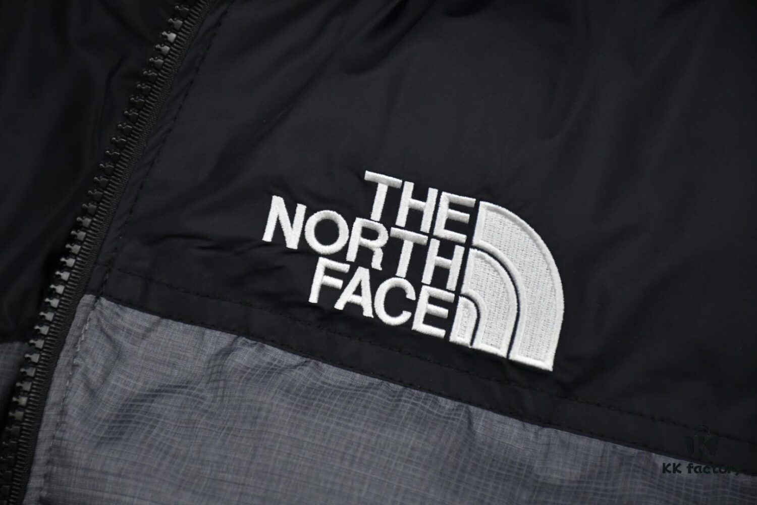 6931a2e2ccd8ab3d7af9705f THE NORTH FACE 1996 Retro Mountain Jacket - Premium Version, Authentic US Style, 90% White Duck Down Filled, Water & Wind Resistant
