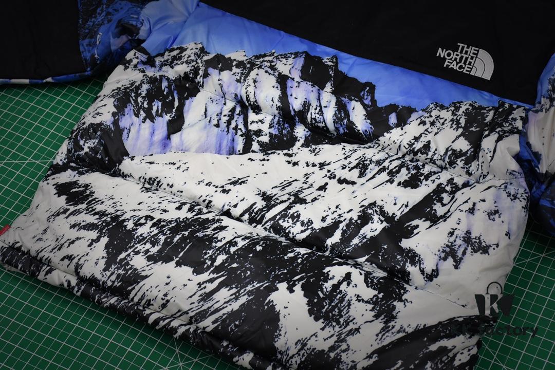 Supreme x THE NORTH FACE Mountain Baltoro Jacket 17FW Snow Mountain Down Jacket